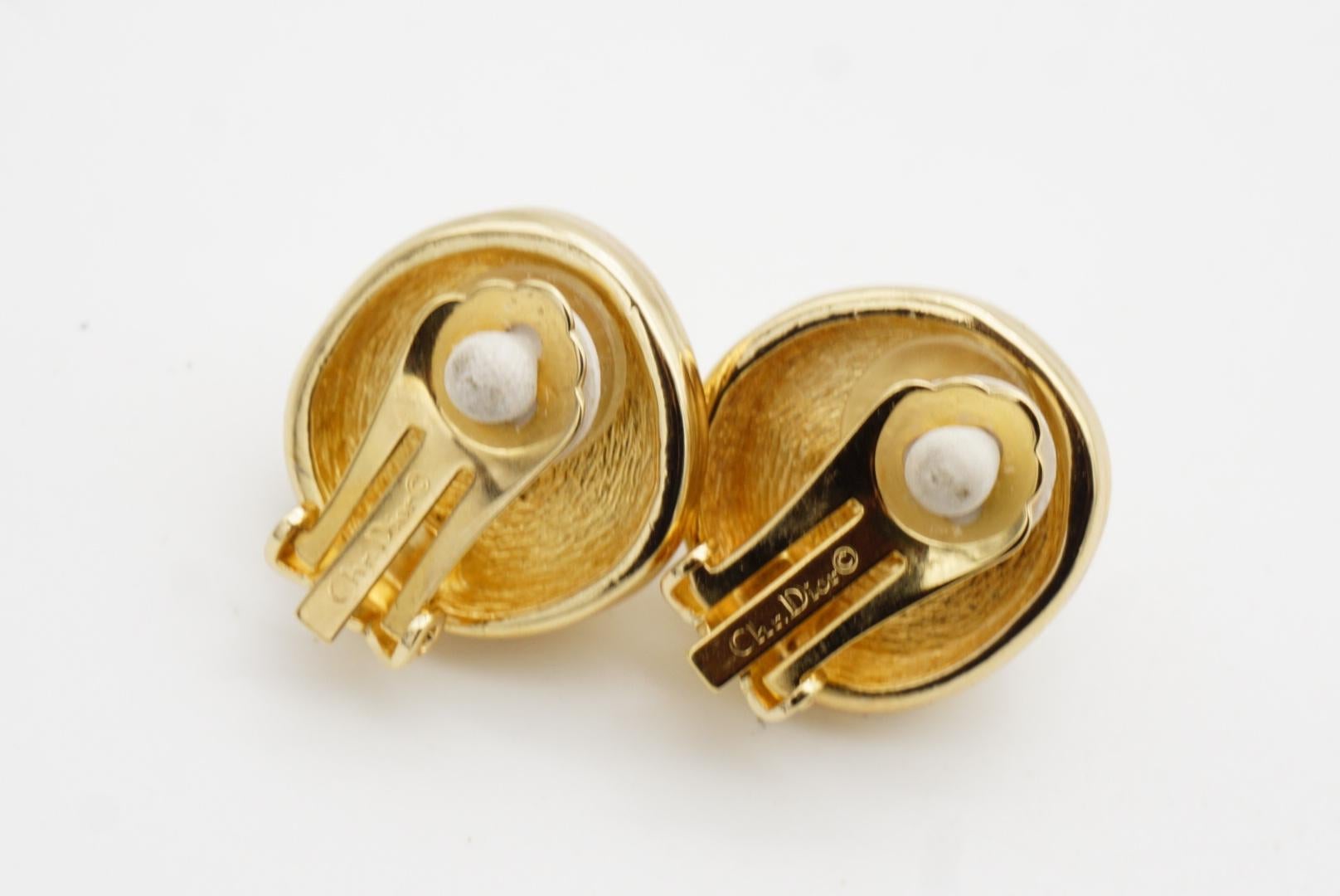Christian Dior Vintage Large Abnormal Circle Round White Pearl Clip Earrings For Sale 6