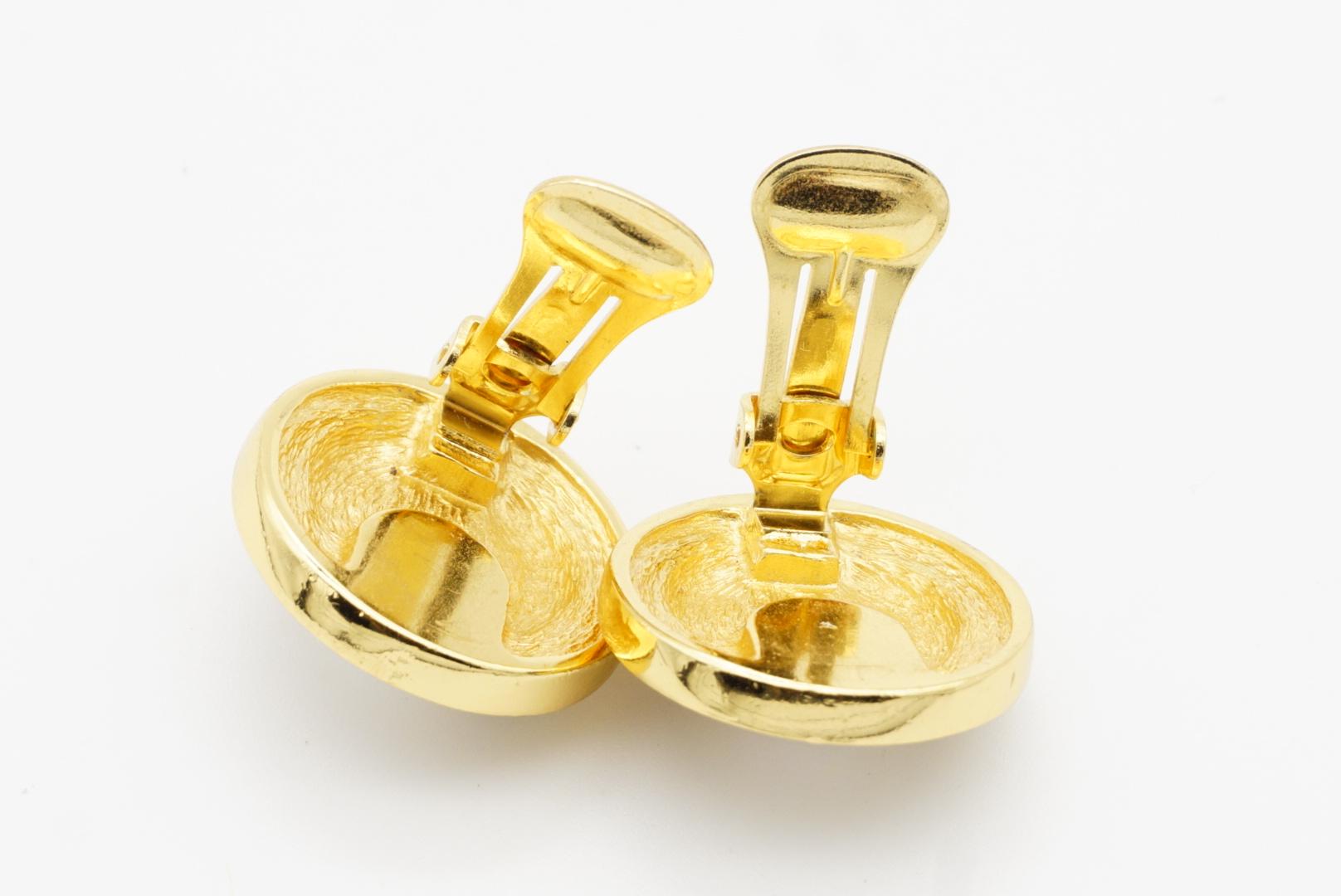 Christian Dior Orecchini a clip a cerchio grande con cristalli blu navy e perla bianca in vendita 8