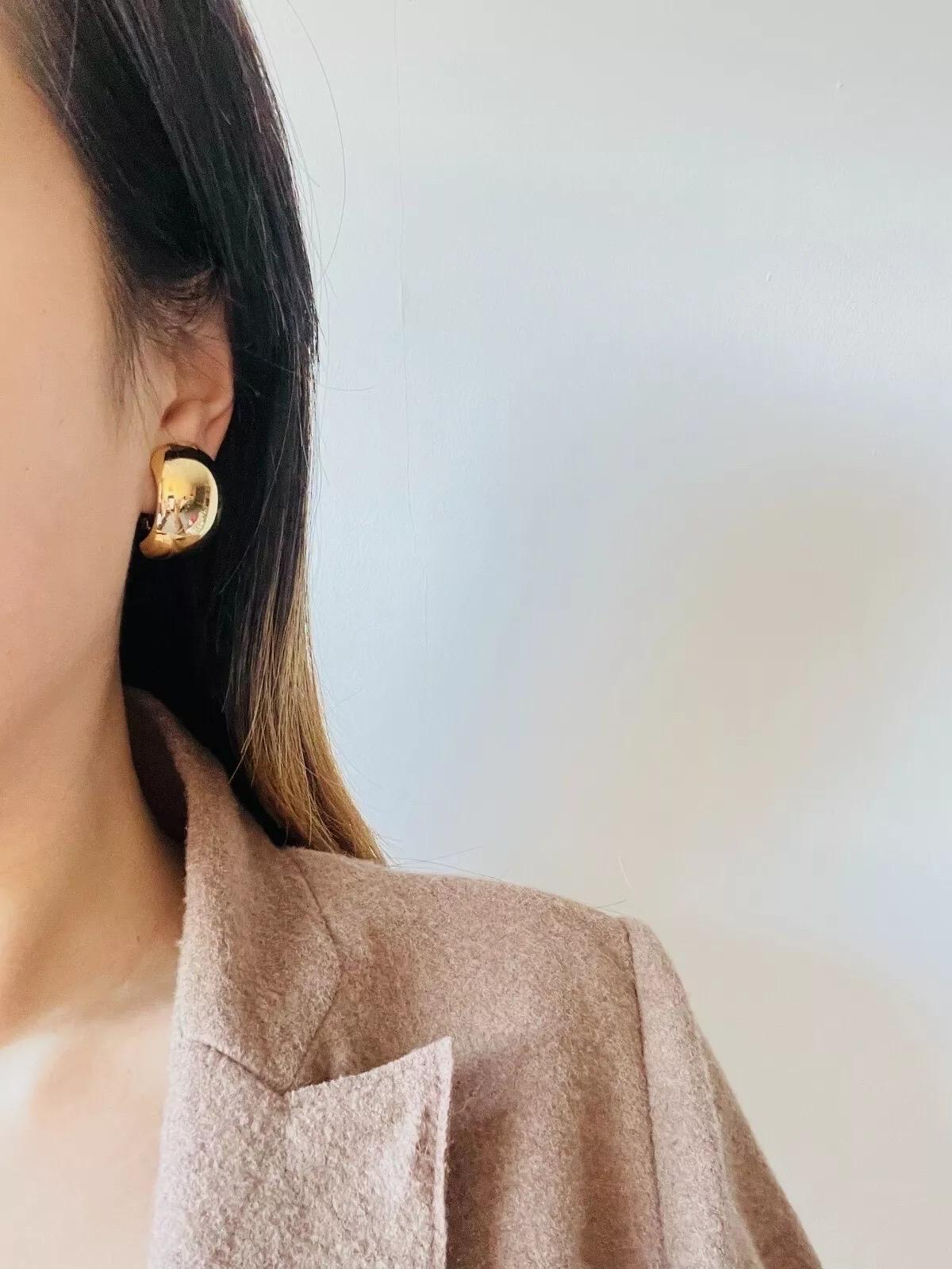 Christian Dior Vintage Large Circle Hoop Glow Demi Semi Dome Clip Gold Earrings For Sale 1
