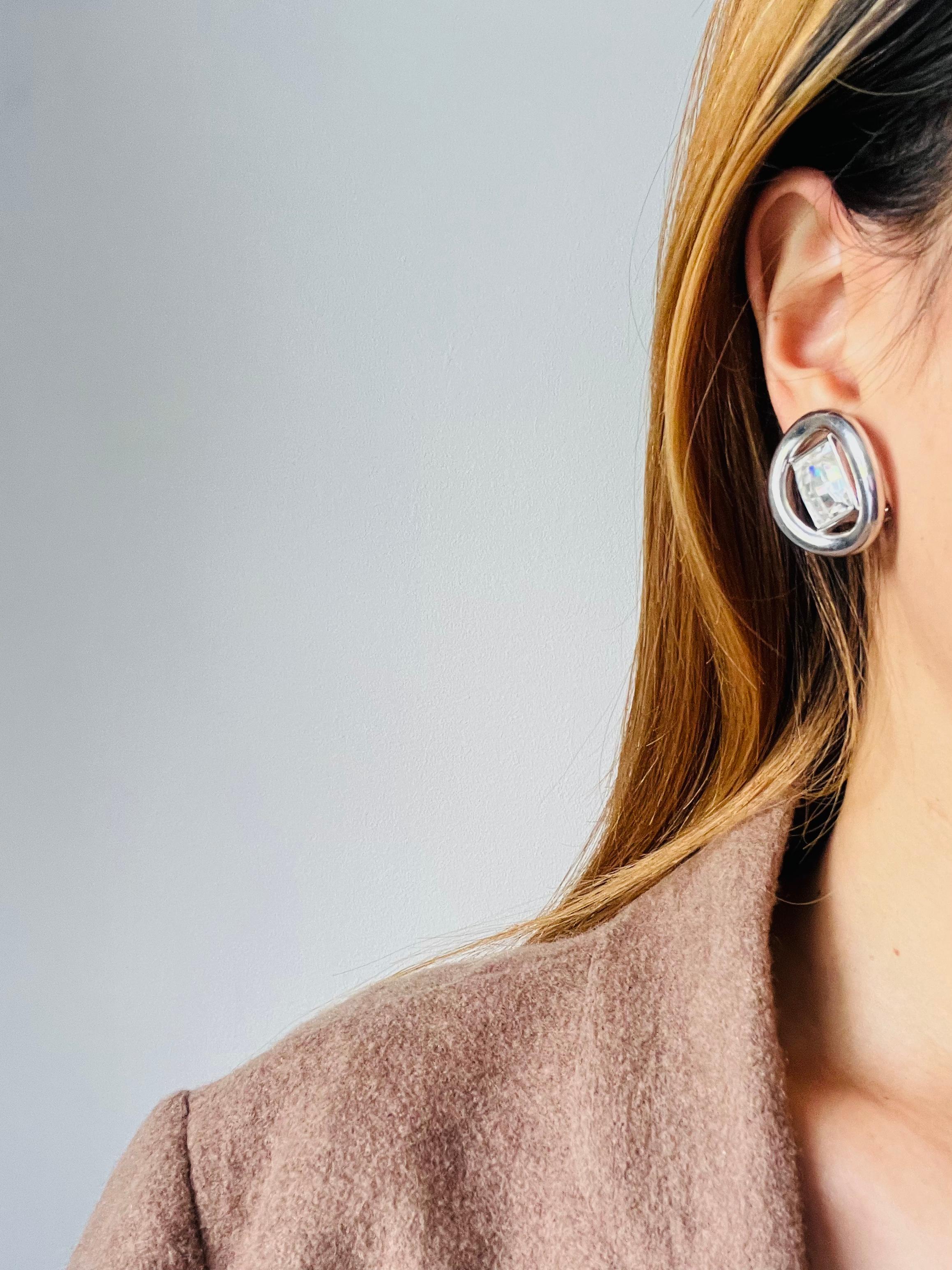 Femenino o masculino Christian Dior Vintage Gran Círculo Rectángulo Cristal Centelleante Pendientes de Plata en venta