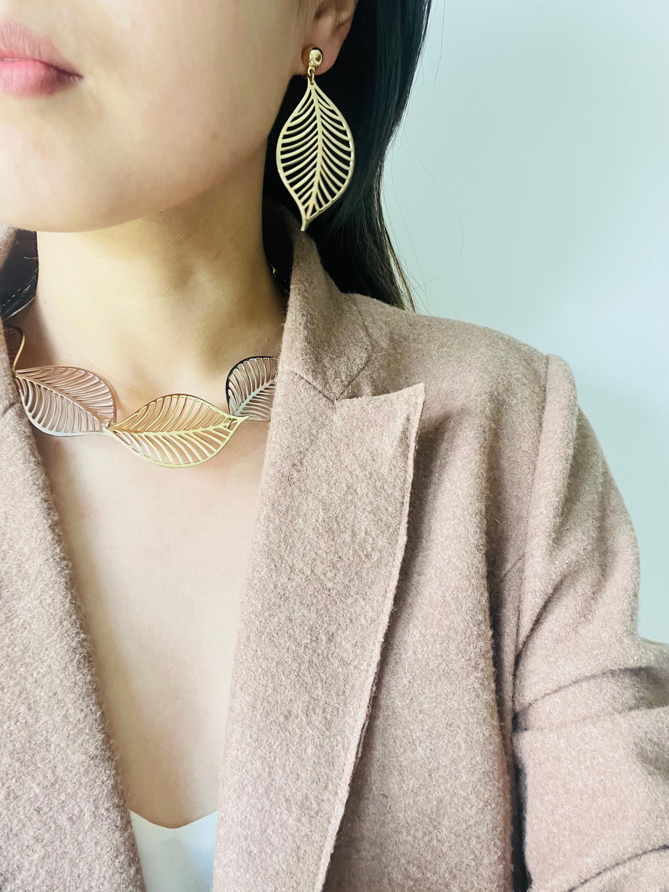 Christian Dior Vintage Large Openwork Gold Silver Leaf Necklace Earrings Set For Sale 3