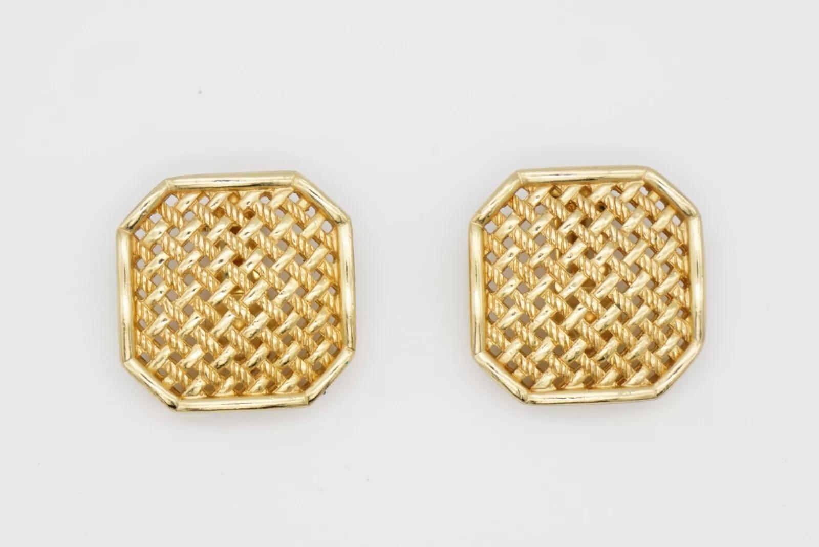 Christian Dior Vintage Gran Calado Octágono Malla Cuadrada Pendientes de Clip Gruesos en venta 2