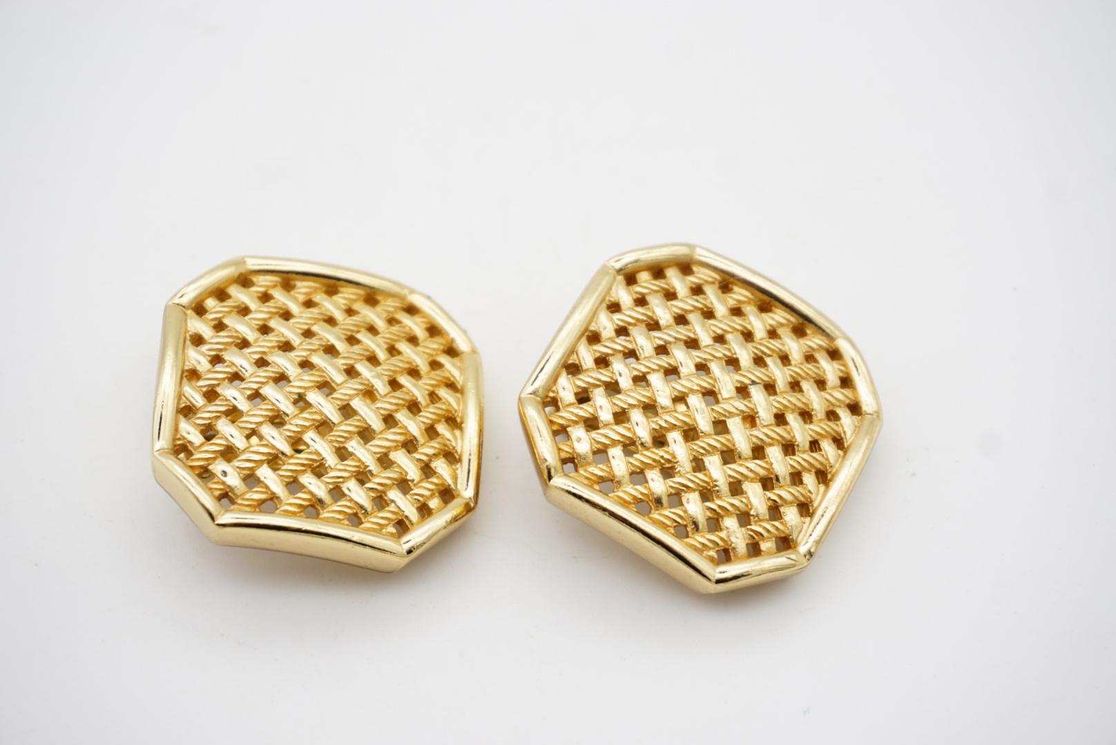 Christian Dior Vintage Large Openwork Octagon Square Mesh Chunky Clip Earrings For Sale 4