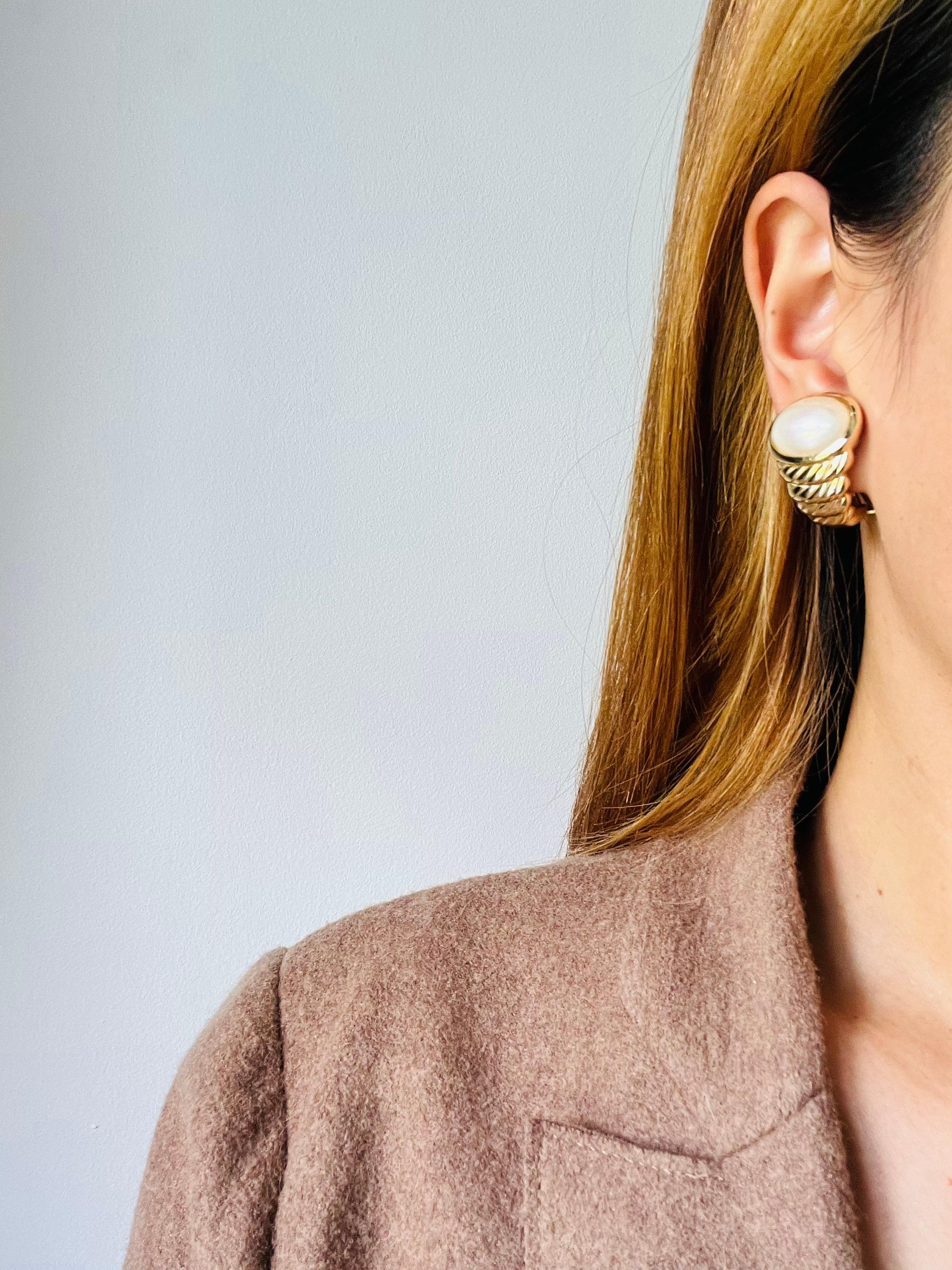 Christian Dior Vintage Large Oval White Pearl Conch Dome Chunky Clip Earrings For Sale 4