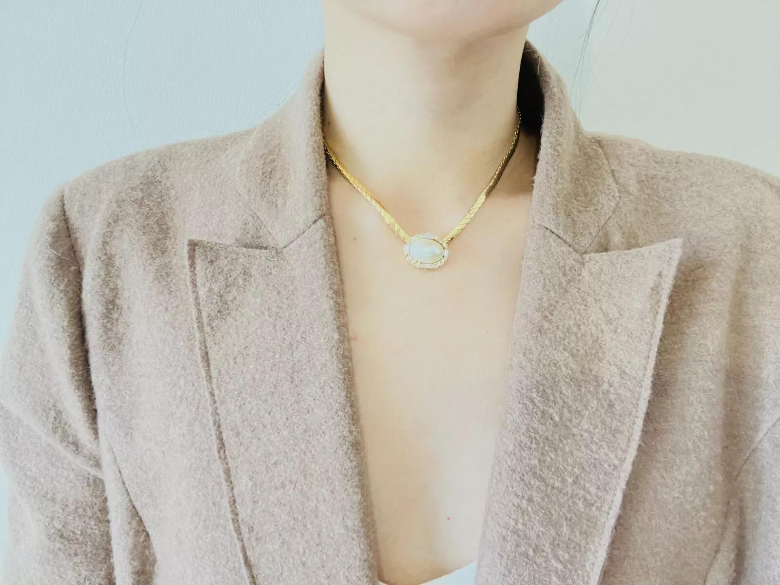 Christian Dior Vintage Large Oval White Pearl Rectangle Circle Crystal Necklace en venta 3