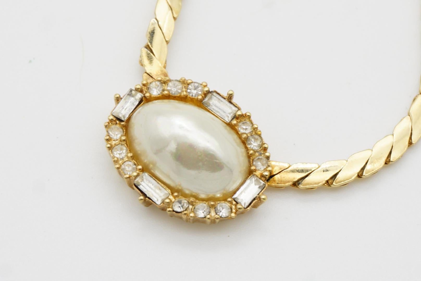 Christian Dior Vintage Large Oval White Pearl Rectangle Circle Crystal Necklace en venta 4