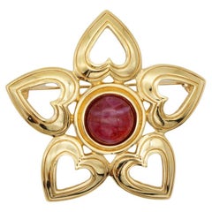 Christian Dior Vintage Large Ruby Cabochon Openwork Pentagram Heart Gold Brooch