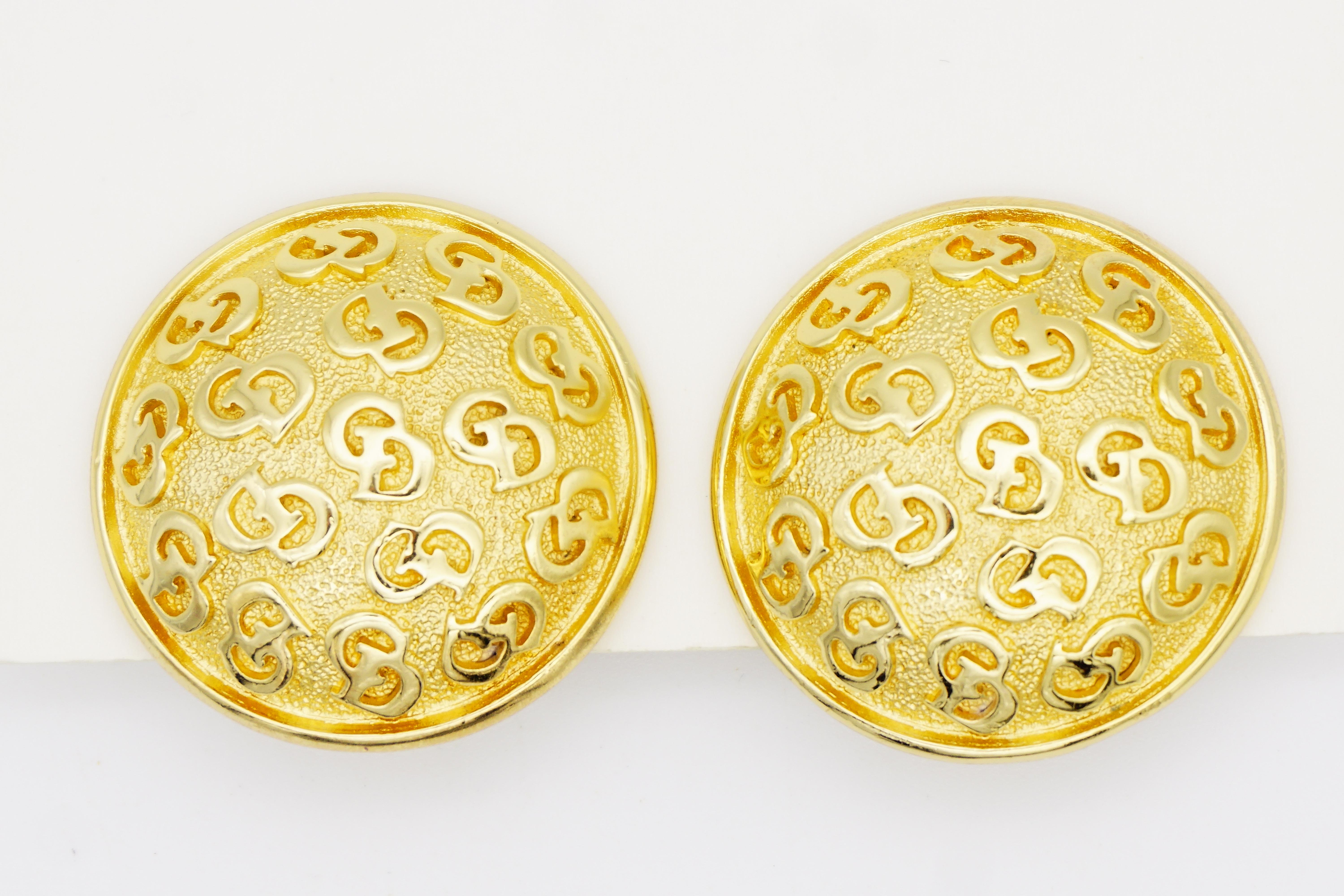 Christian Dior Vintage Large Whole Logo CD Monogram Round Circle Dome Earrings en venta 3