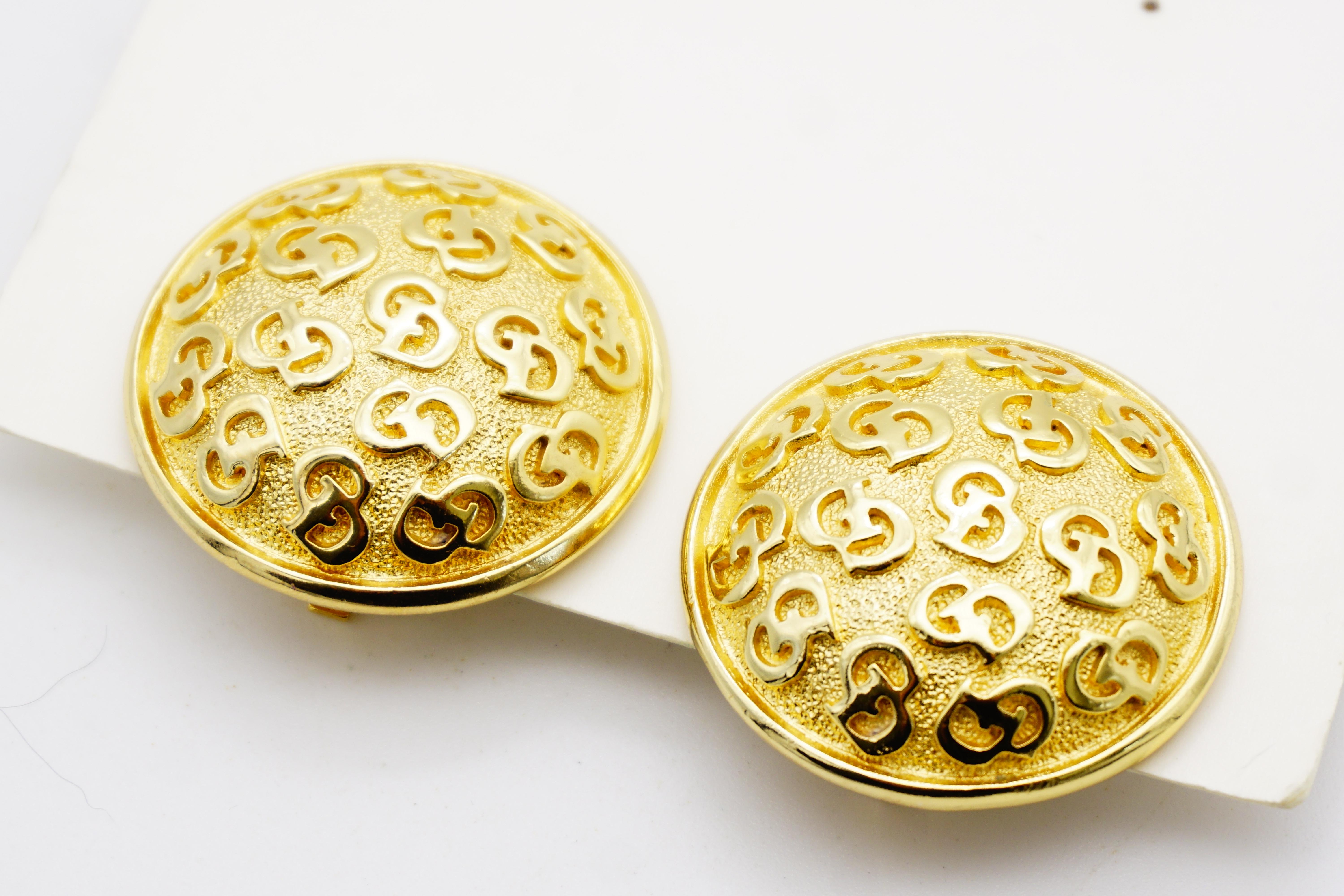 Christian Dior Vintage Large Whole Logo CD Monogram Round Circle Dome Earrings en venta 4