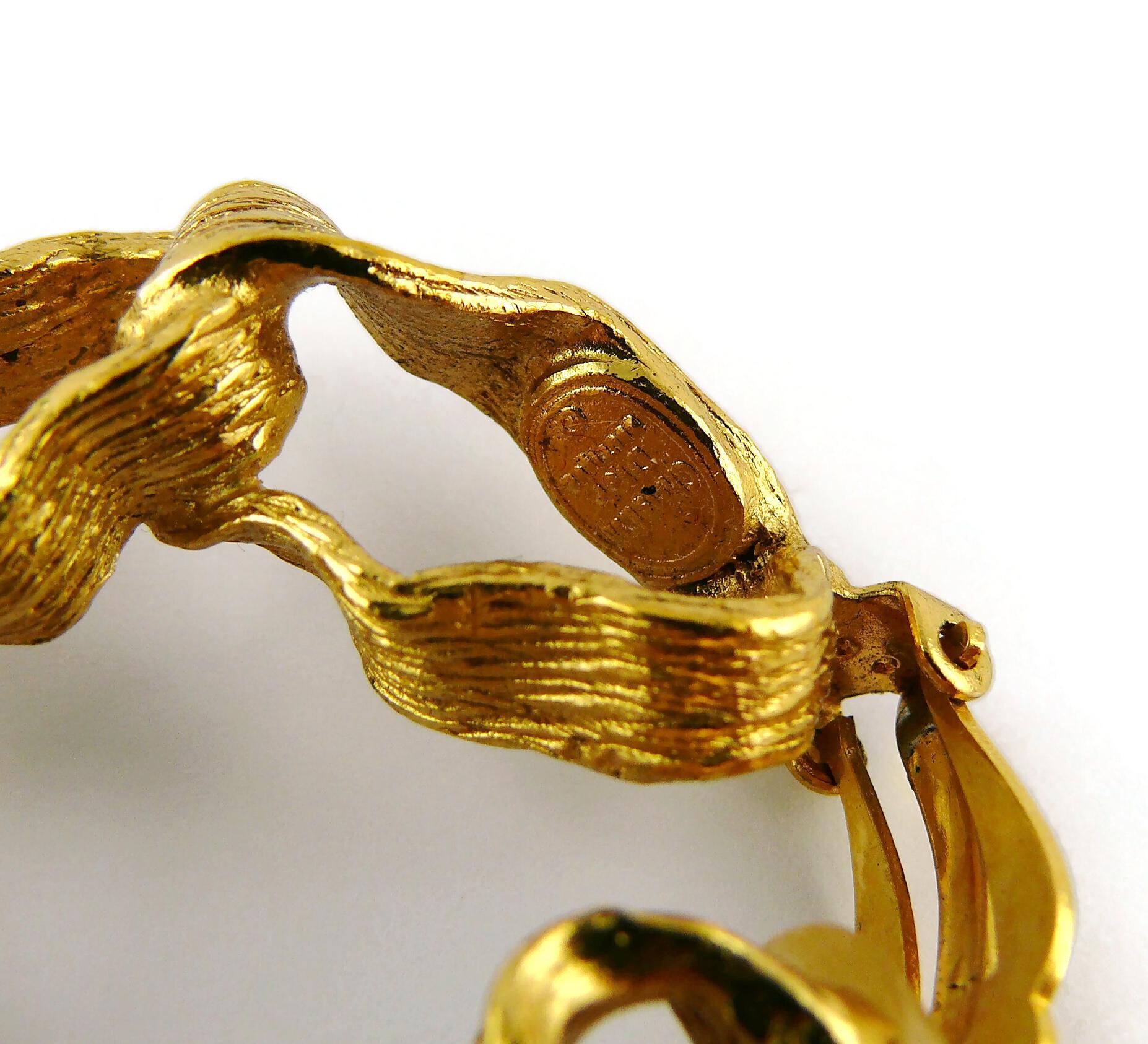 Christian Dior Créoles vintage en forme de chaîne en forme de dôme en or massif en vente 3
