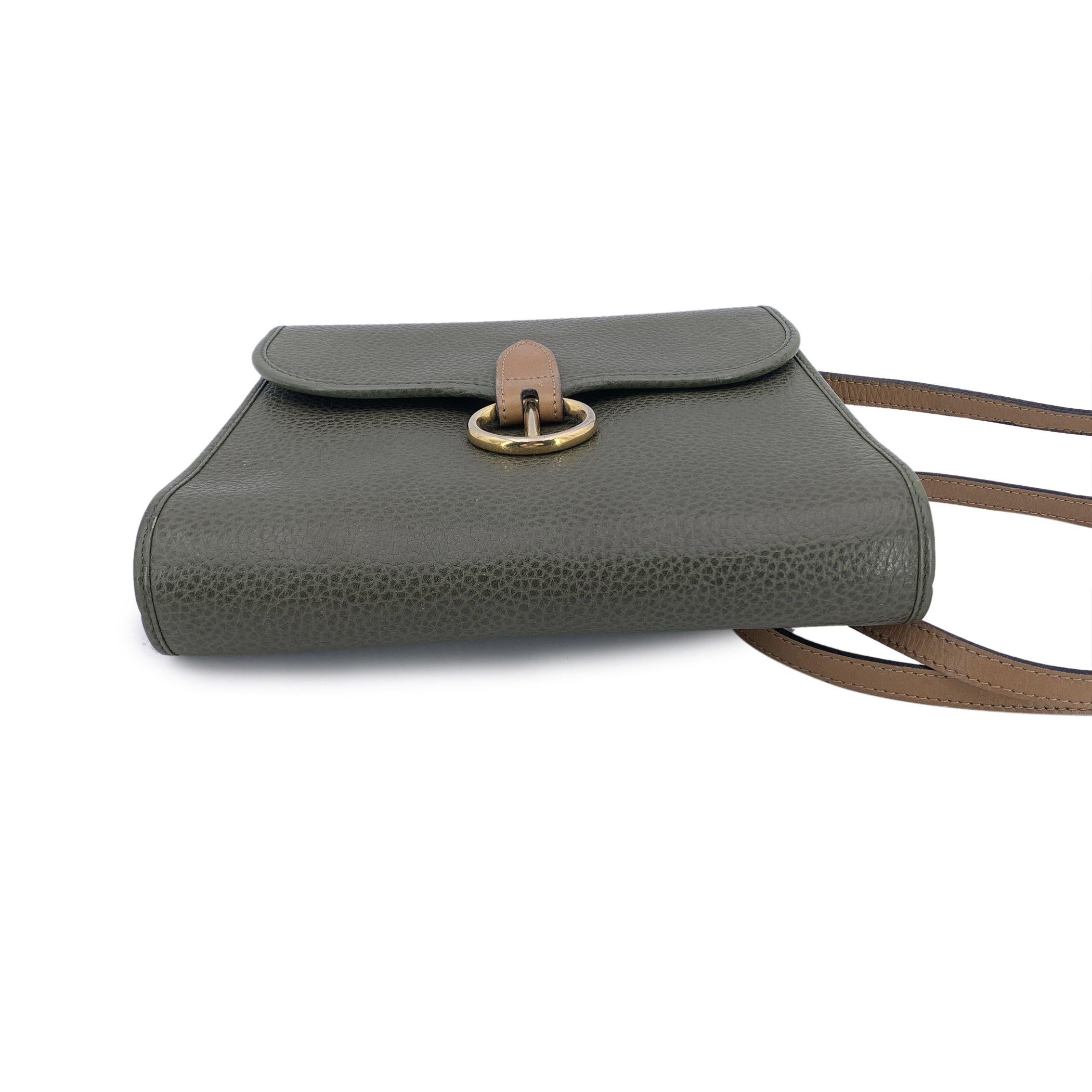 Christian Dior Vintage Military Green Sac à bandoulière en cuir à rabat Bon état - En vente à Rome, Rome