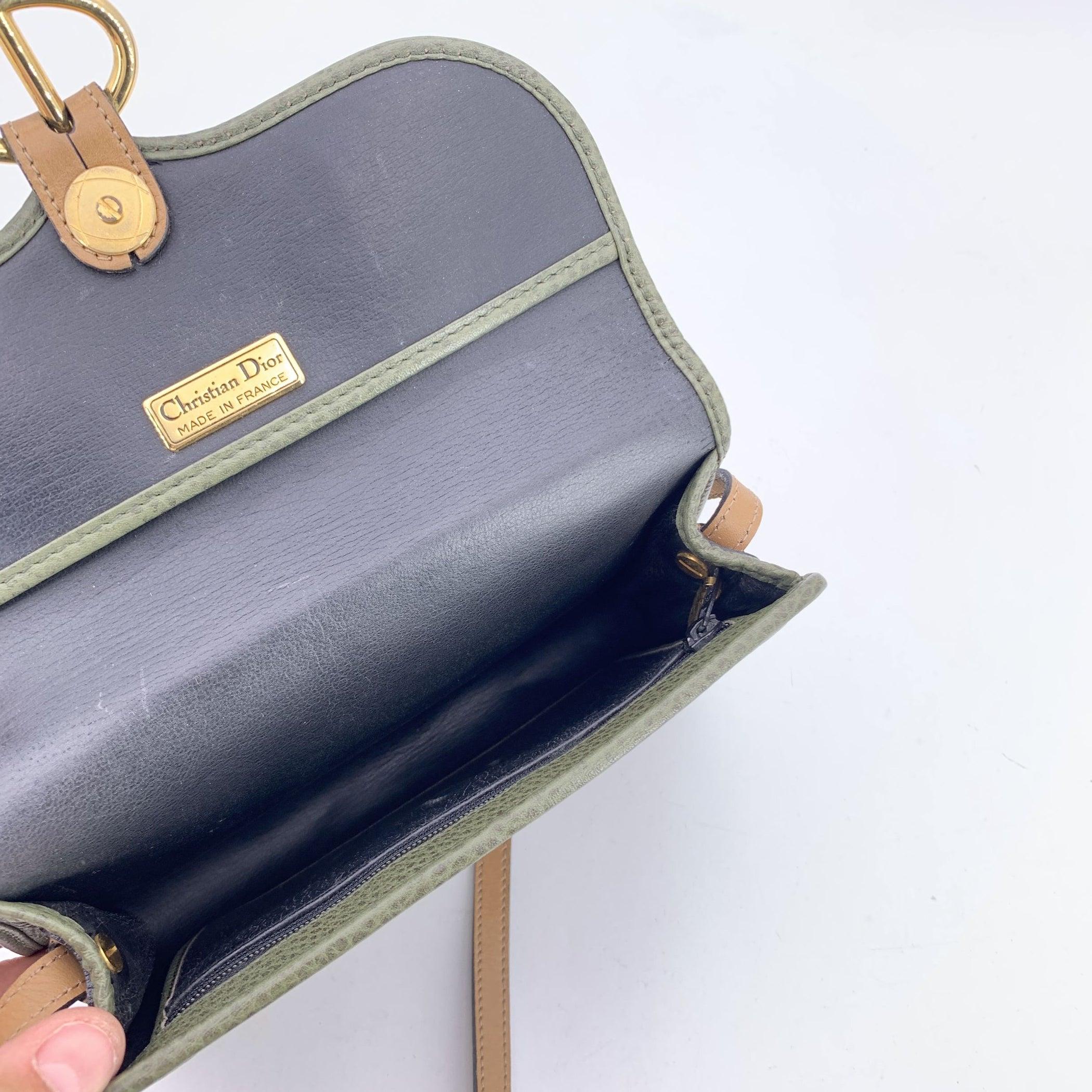 Christian Dior Vintage Military Green Sac à bandoulière en cuir à rabat Pour femmes en vente