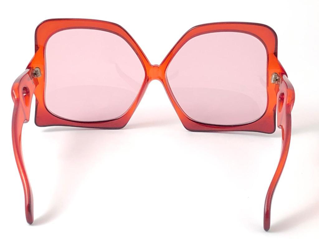 Christian Dior Vintage Miss Dior Candy Red Oversized Optyl Sunglasses, 1970s For Sale 2