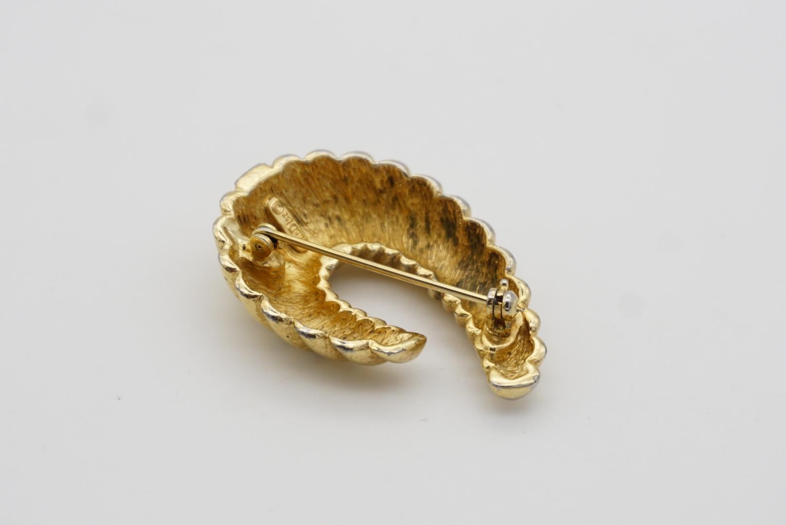 Christian Dior Vintage Modernist Croissant Oval Horn Swirl Crystal Gold Brooch  For Sale 6