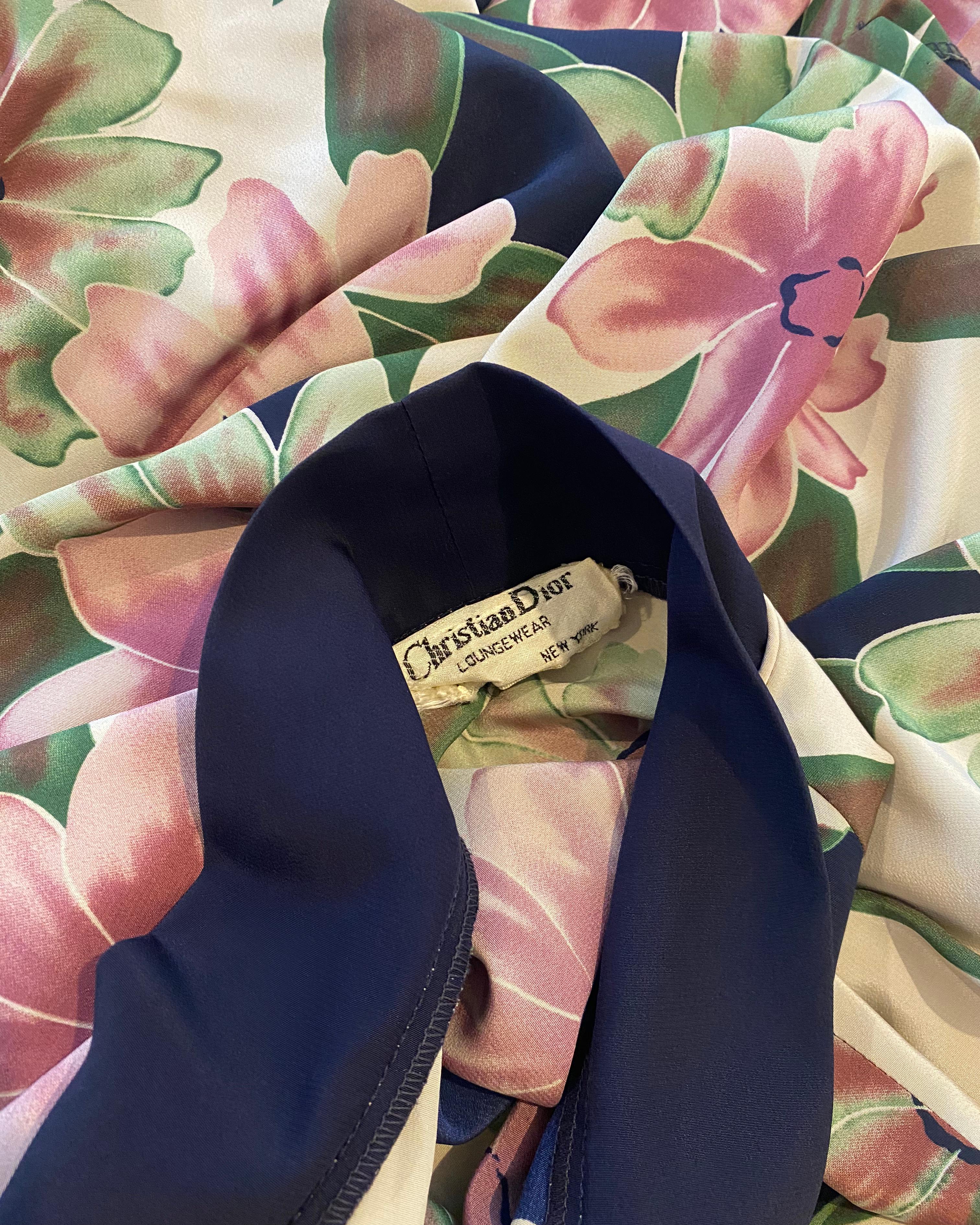 Christian Dior Vintage Marineblaues übergroßes Kleidmantel-Nachtkleid mit Blumenmuster im Angebot 7