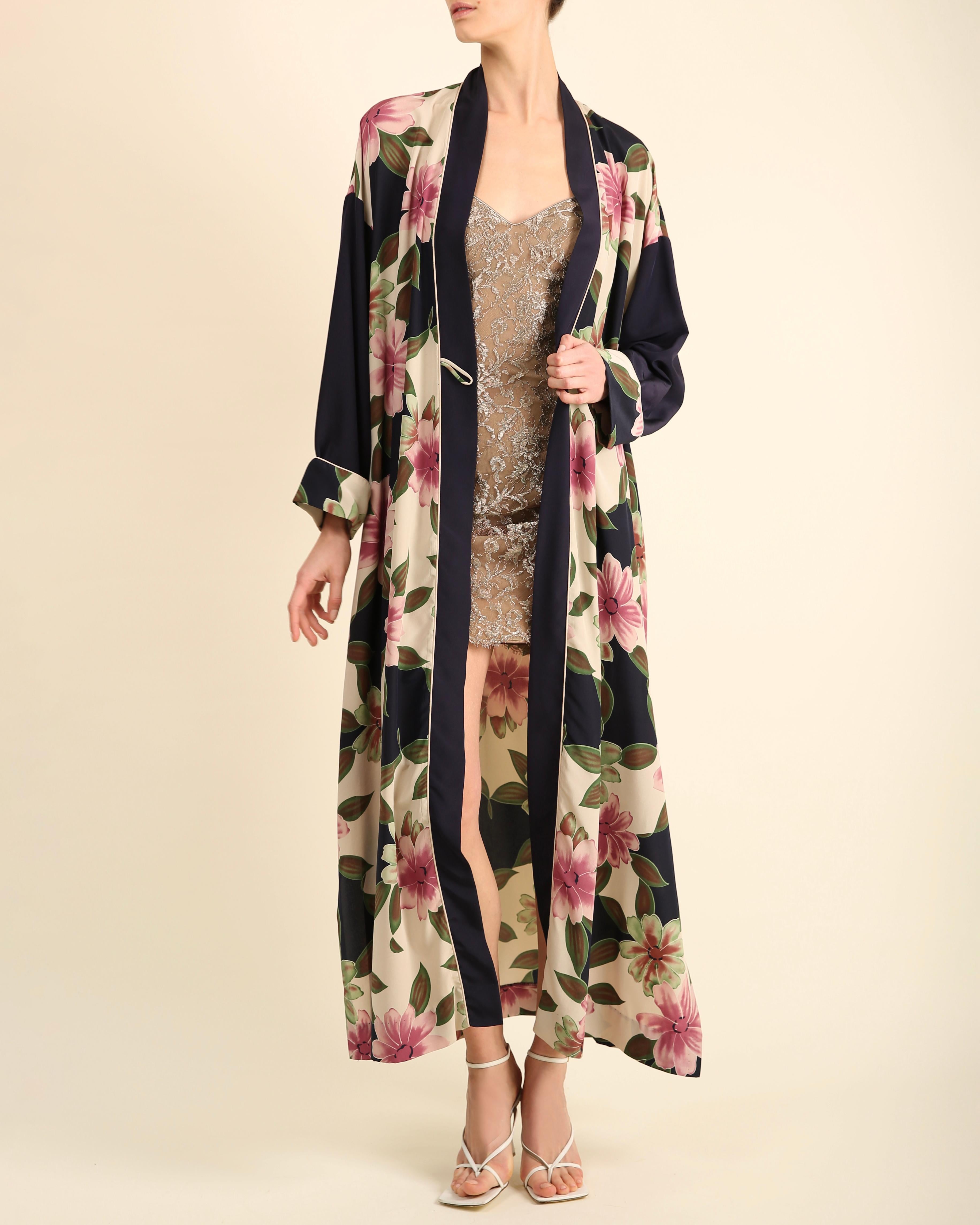 Christian Dior vintage navy pink floral oversized dress coat night gown robe In Excellent Condition For Sale In Paris, FR