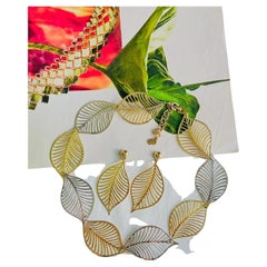 Christian Dior Vintage Exquisite Halskette-Ohrringe Set aus durchbrochenem Gold-Silber-Blatt-Silber-Blatt-Ohrringen