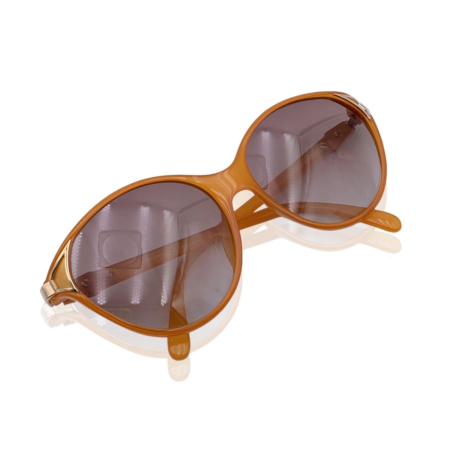 Christian Dior Vintage Orange Acetate Sunglasses 2306 40 55/15 125mm In Excellent Condition For Sale In Rome, Rome