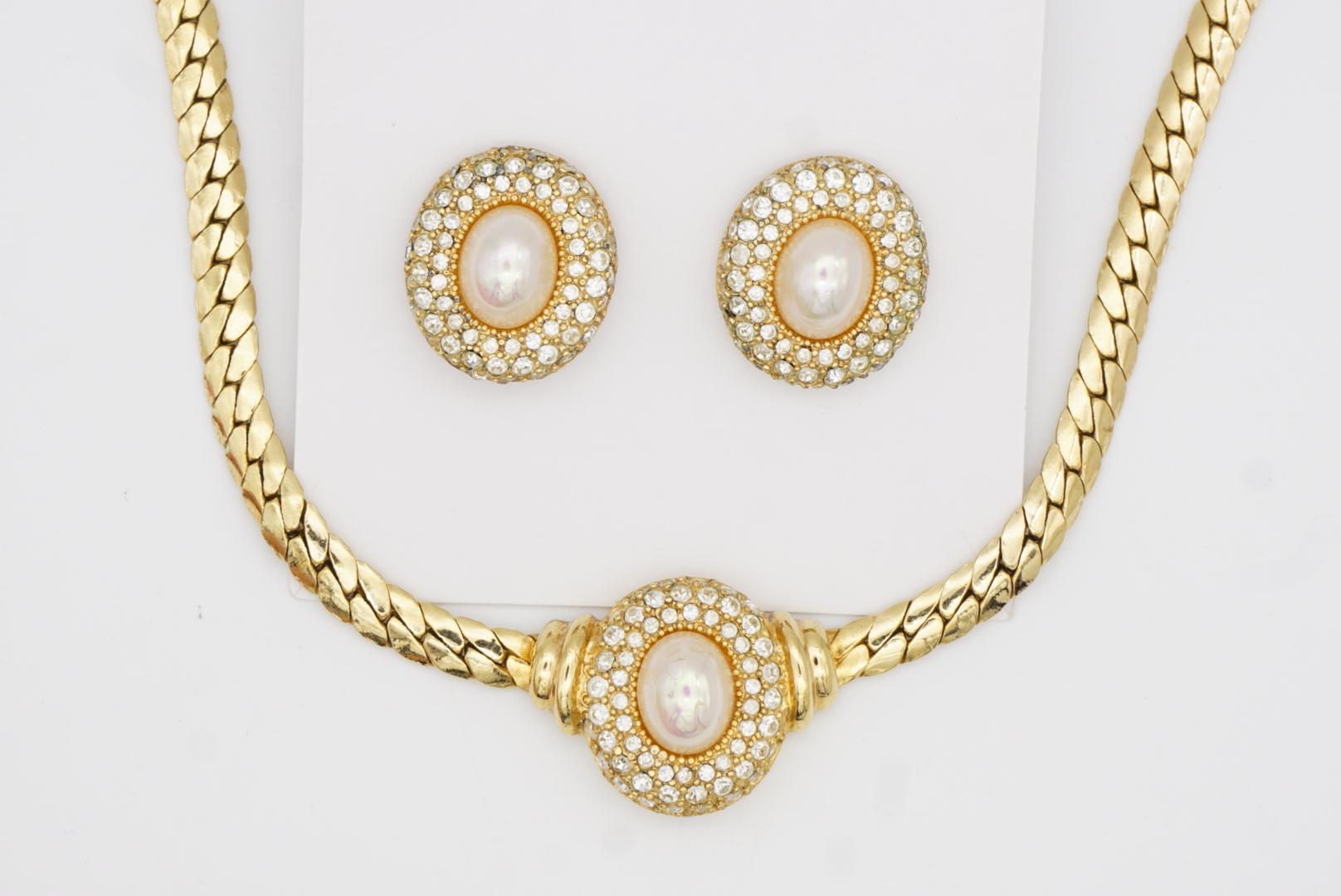 Christian Dior Vintage Oval White Pearl Crystals Set Pendant Necklace Earrings For Sale 6