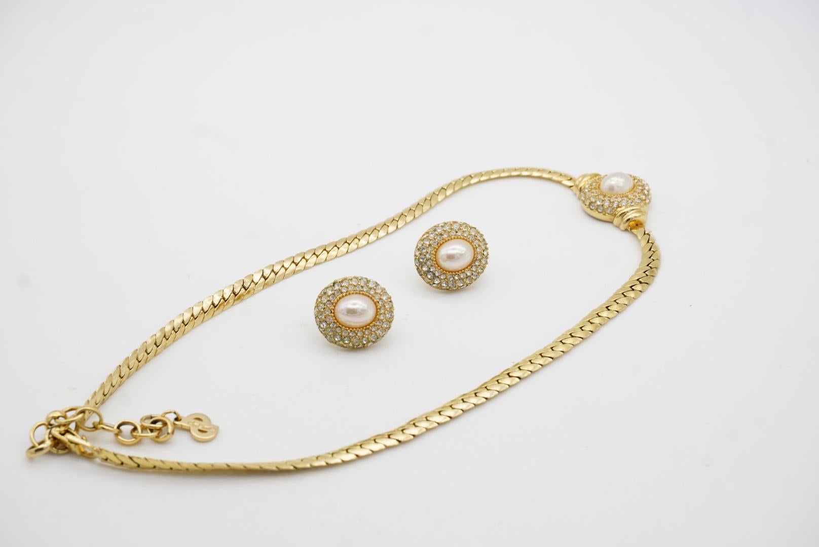 Christian Dior Vintage Oval White Pearl Crystals Set Pendant Necklace Earrings For Sale 10