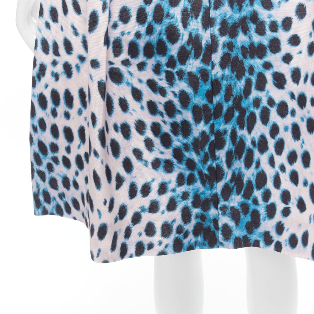 CHRISTIAN DIOR Vintage pink blue ombre leopard print A-line skirt FR42 XL
Reference: TGAS/D00570
Brand: Dior
Designer: John Galliano
Material: Cotton, Viscose
Color: Pink, Blue
Pattern: Leopard
Closure: Zip
Lining: White Fabric
Extra Details: Side