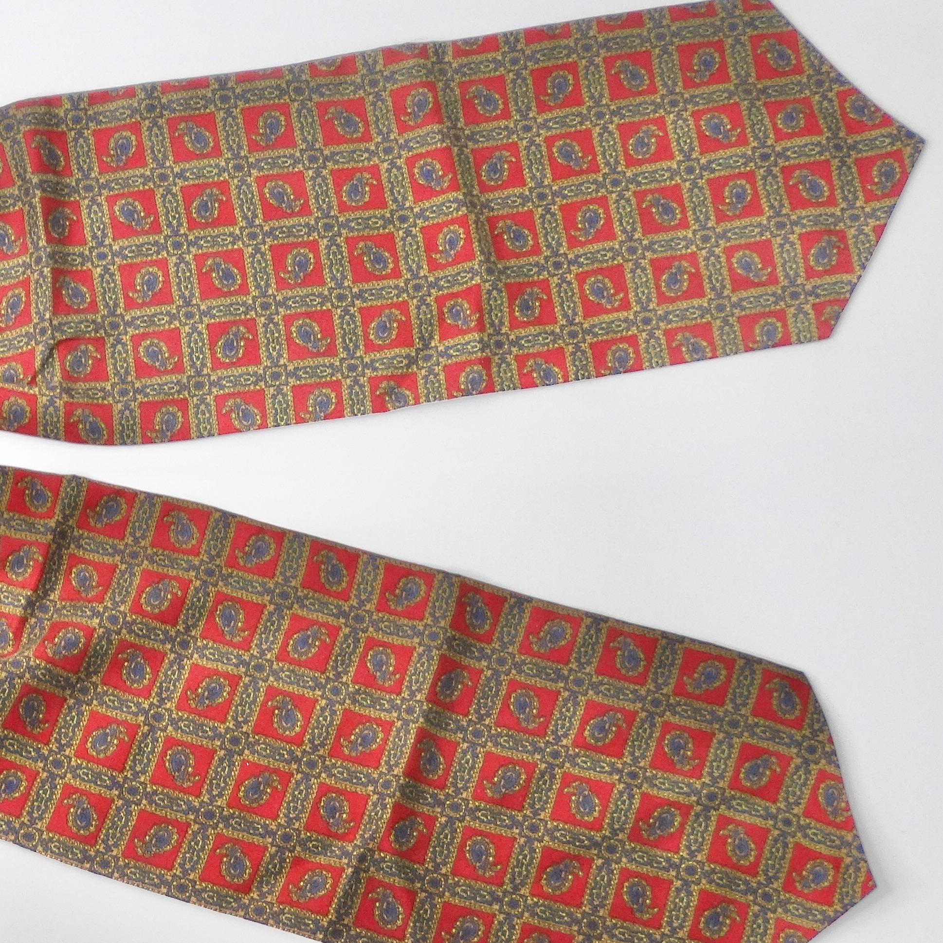 Christian Dior Bedruckter Vintage-Schal (Braun) im Angebot