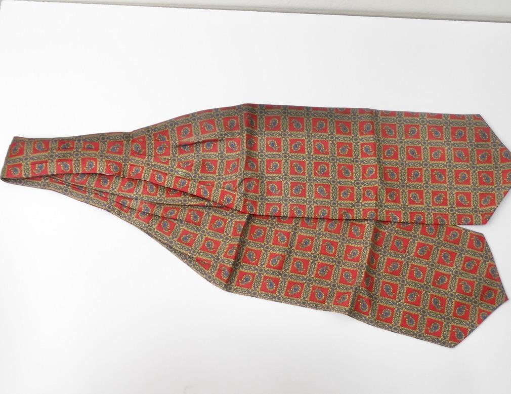 Christian Dior Vintage Printed Scarf In Good Condition For Sale In Scottsdale, AZ