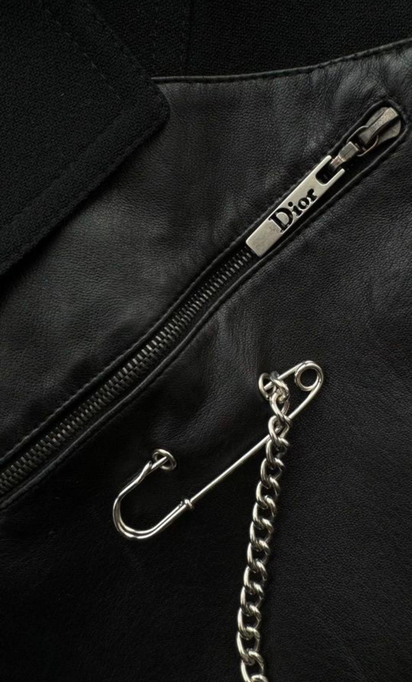 Christian Dior Vintage Rare Chain & Pin Embellished Jacket 36 FR In Excellent Condition In Dubai, AE