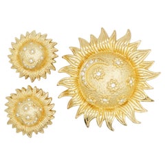 Set Christian Dior Vintage: rari gioielli in oro con sole, mezzaluna e stelle, di grandi dimensioni