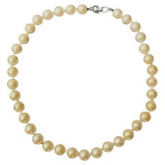 Christian Dior Vintage Rare Large White Pearls Round Beads Choker Necklace