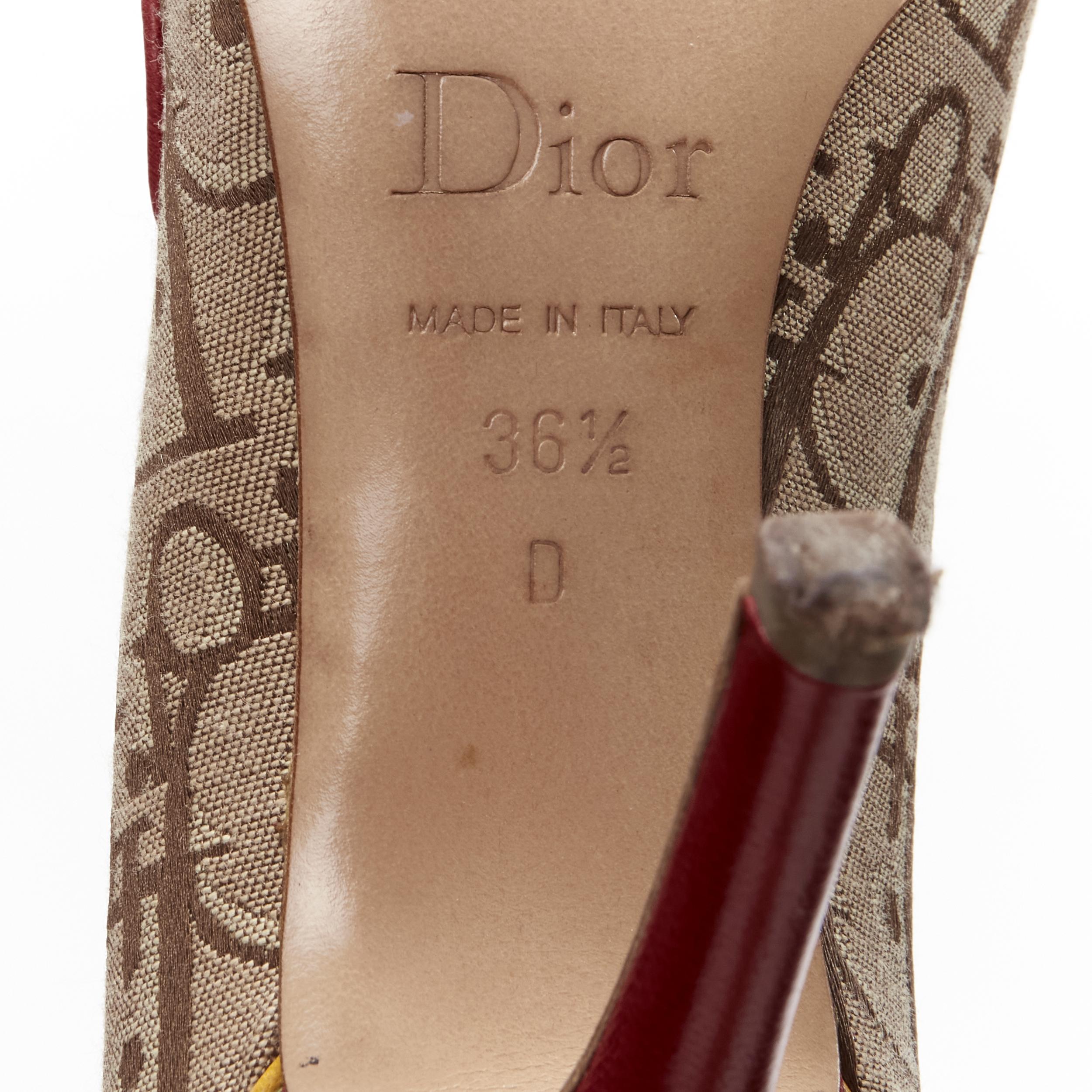 CHRISTIAN DIOR - Escarpins vintage Rasta marron avec bordure en toile monogrammée EU36,5 en vente 6