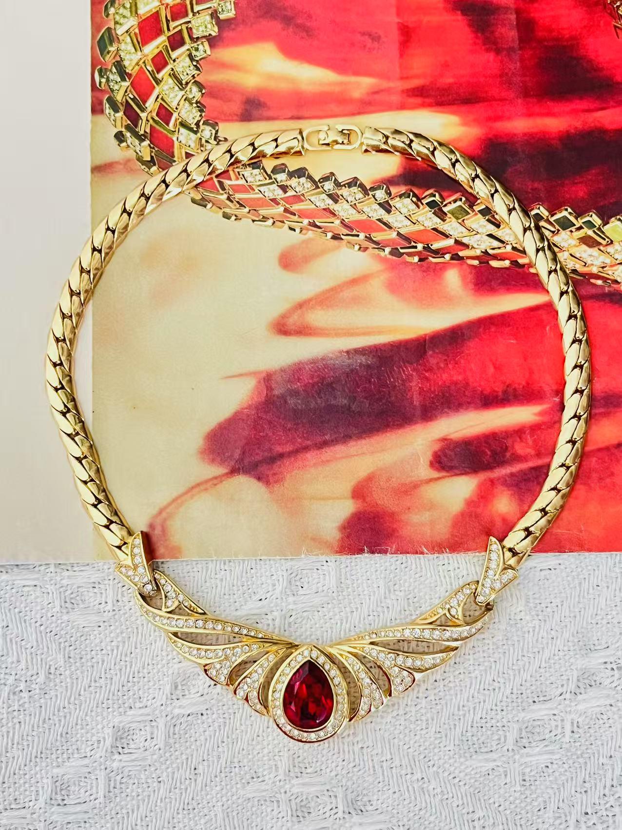 Art Deco Christian Dior Vintage Ruby Peacock Eye Water Drop Crystals Wing Gold Necklace For Sale