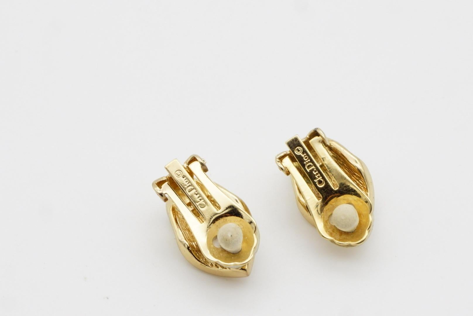 Christian Dior Vintage Sapphire Peacock Feather Crystal Tear Drop Clip Earrings For Sale 10