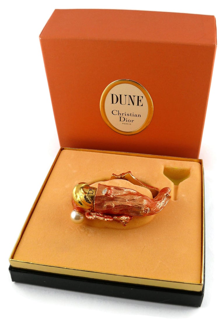 Christian Dior Vintage Shell Clamper Bracelet Dune 1987 For Sale at 1stDibs
