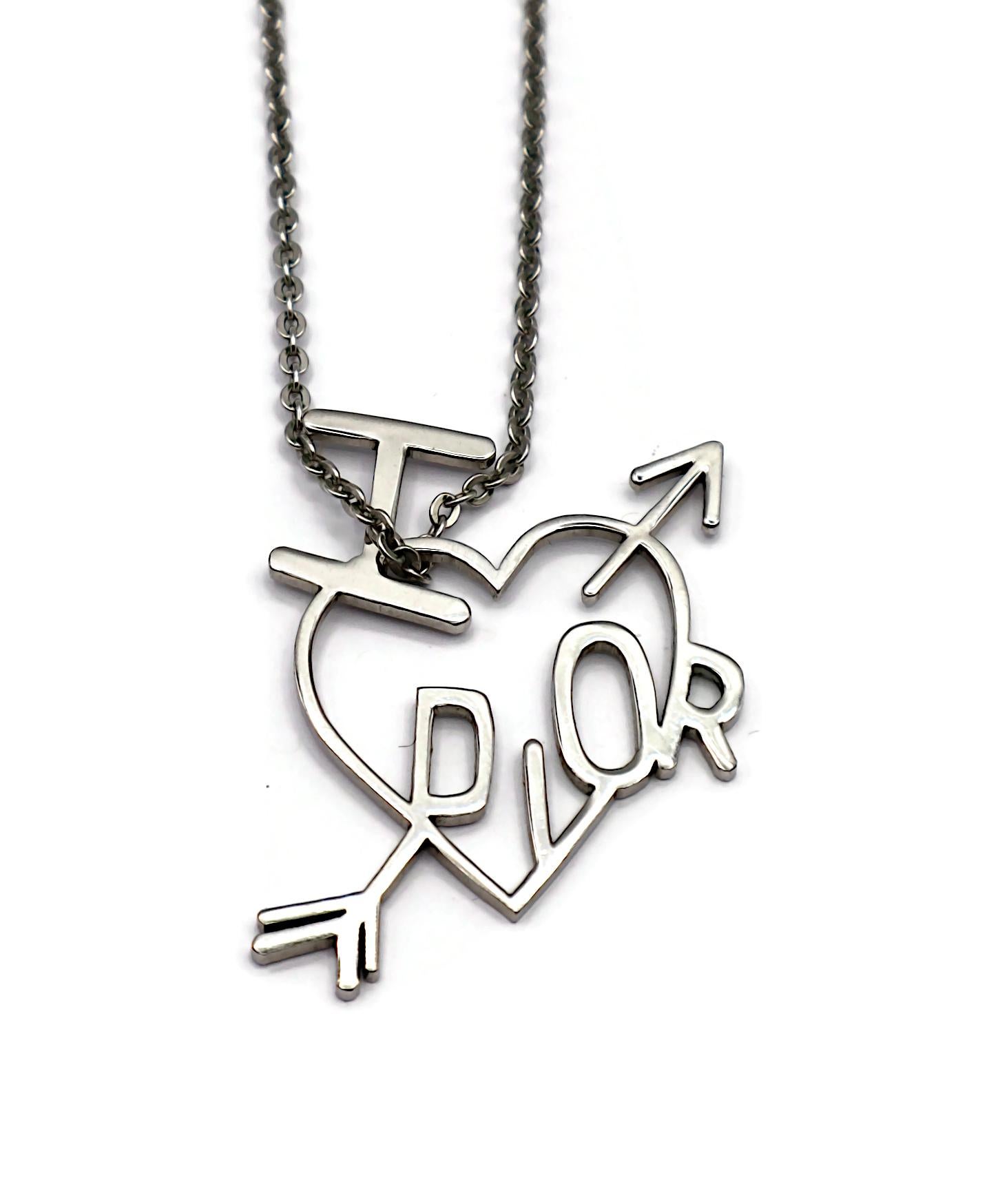CHRISTIAN DIOR Vintage Silver Tone I Love Dior Arrow Heart Pendant Necklace For Sale 3