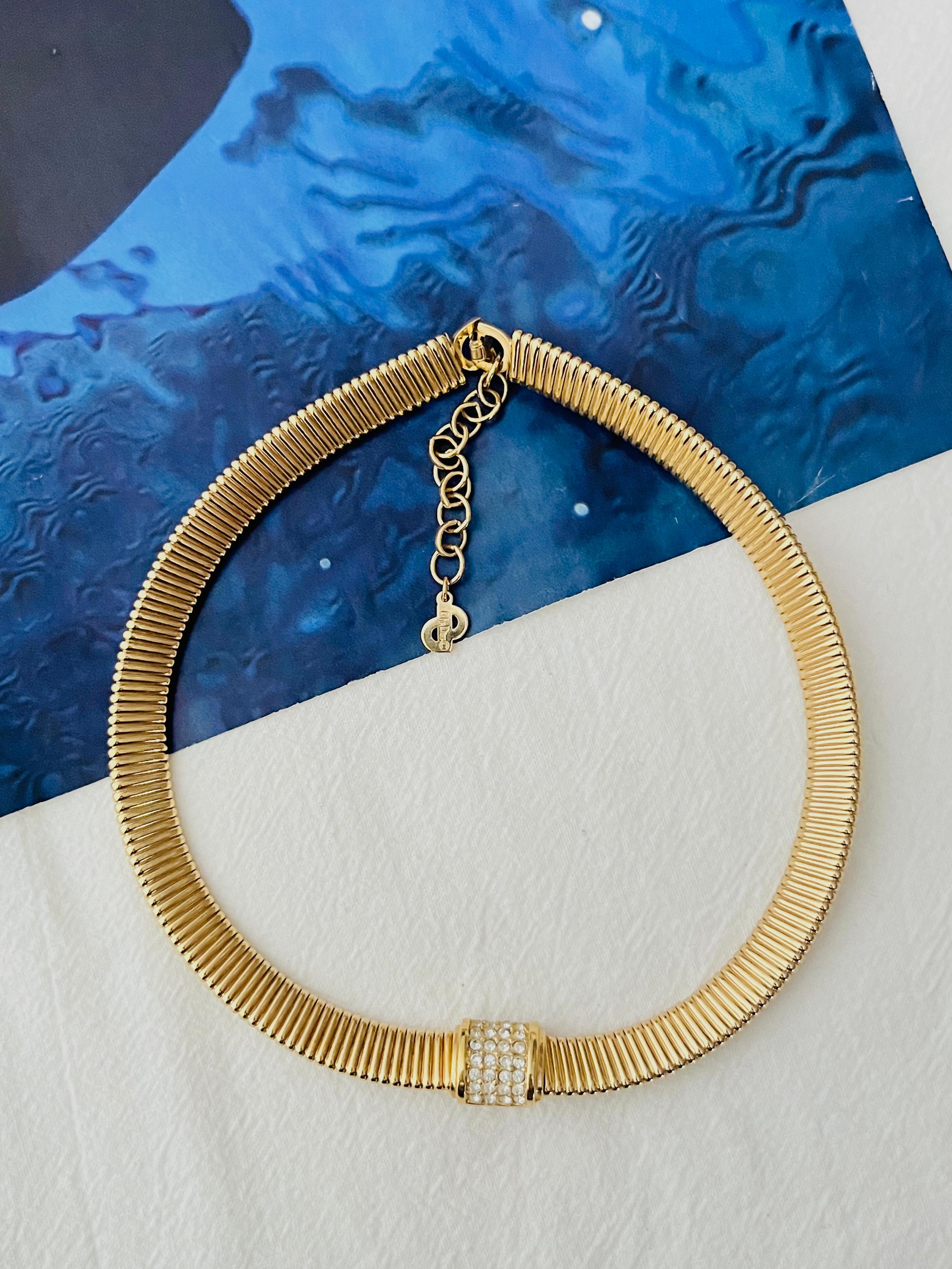 Women's or Men's Christian Dior Vintage Square Crystal Pendant Choker Omega Collar Gold Necklace