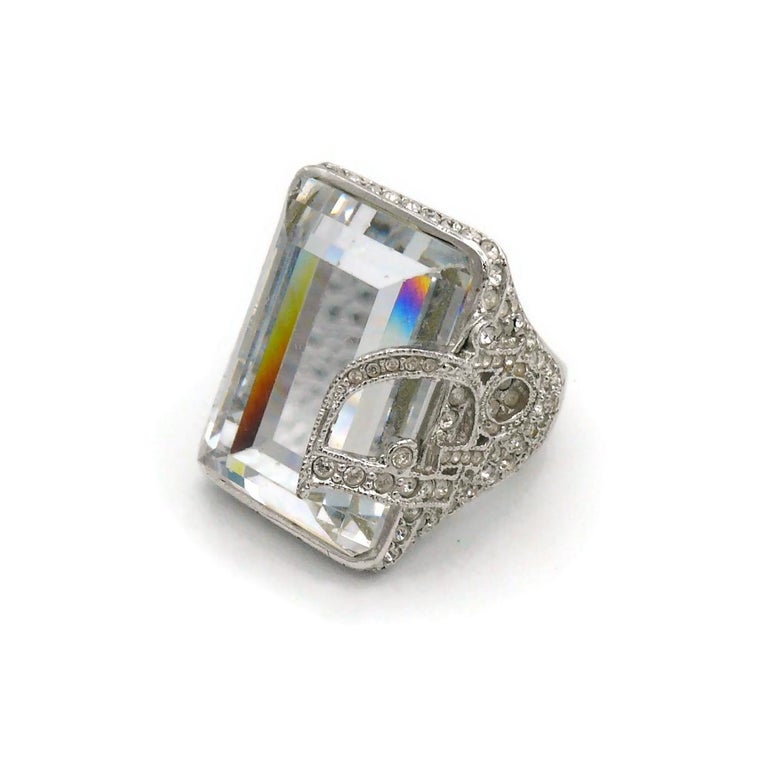 ik ben trots Intensief Inwoner Christian Dior Vintage Statement Crystal Logo Ring For Sale at 1stDibs