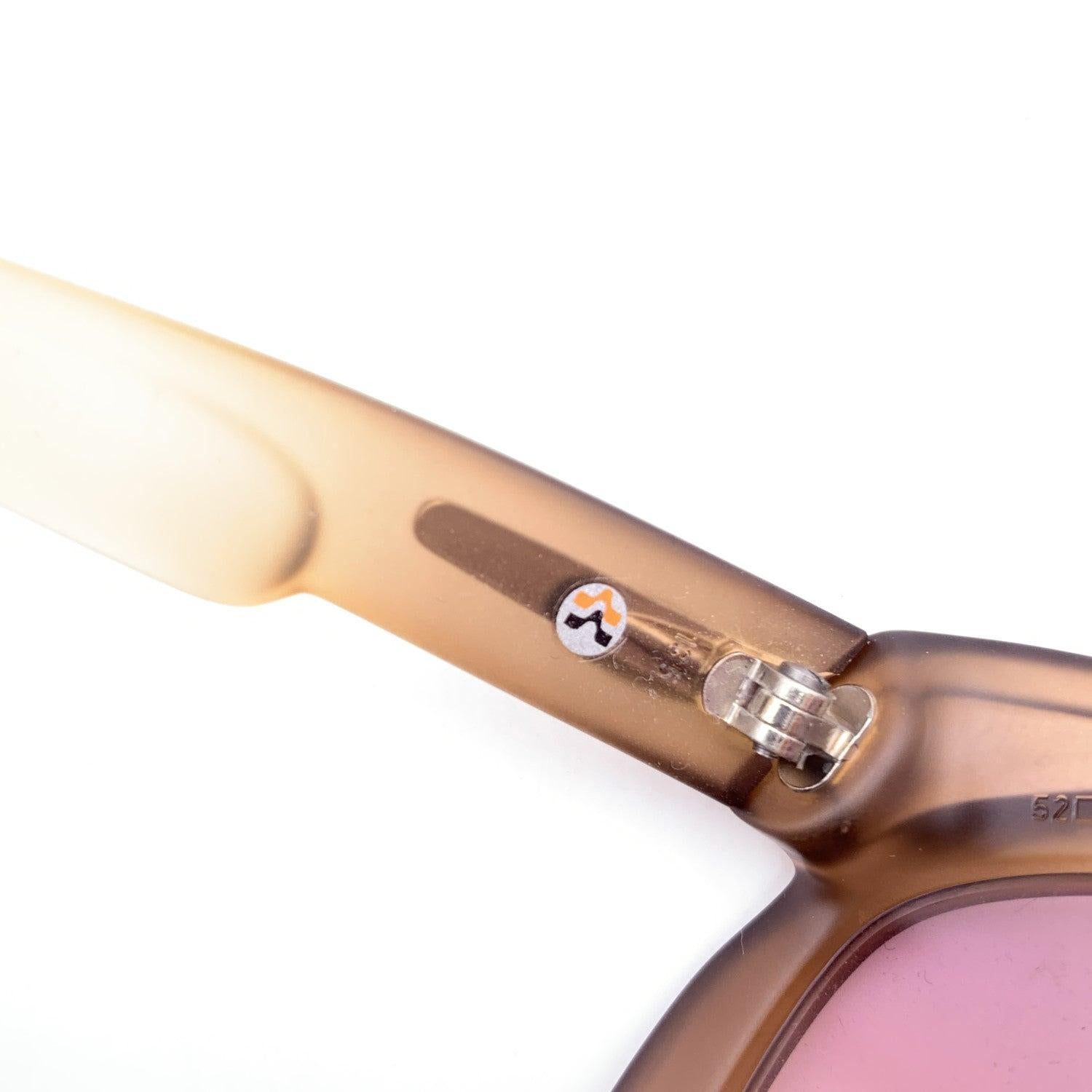 Christian Dior Vintage Sunglasses 2009 368 Light Pink Lens 52/22 135mm In Excellent Condition For Sale In Rome, Rome