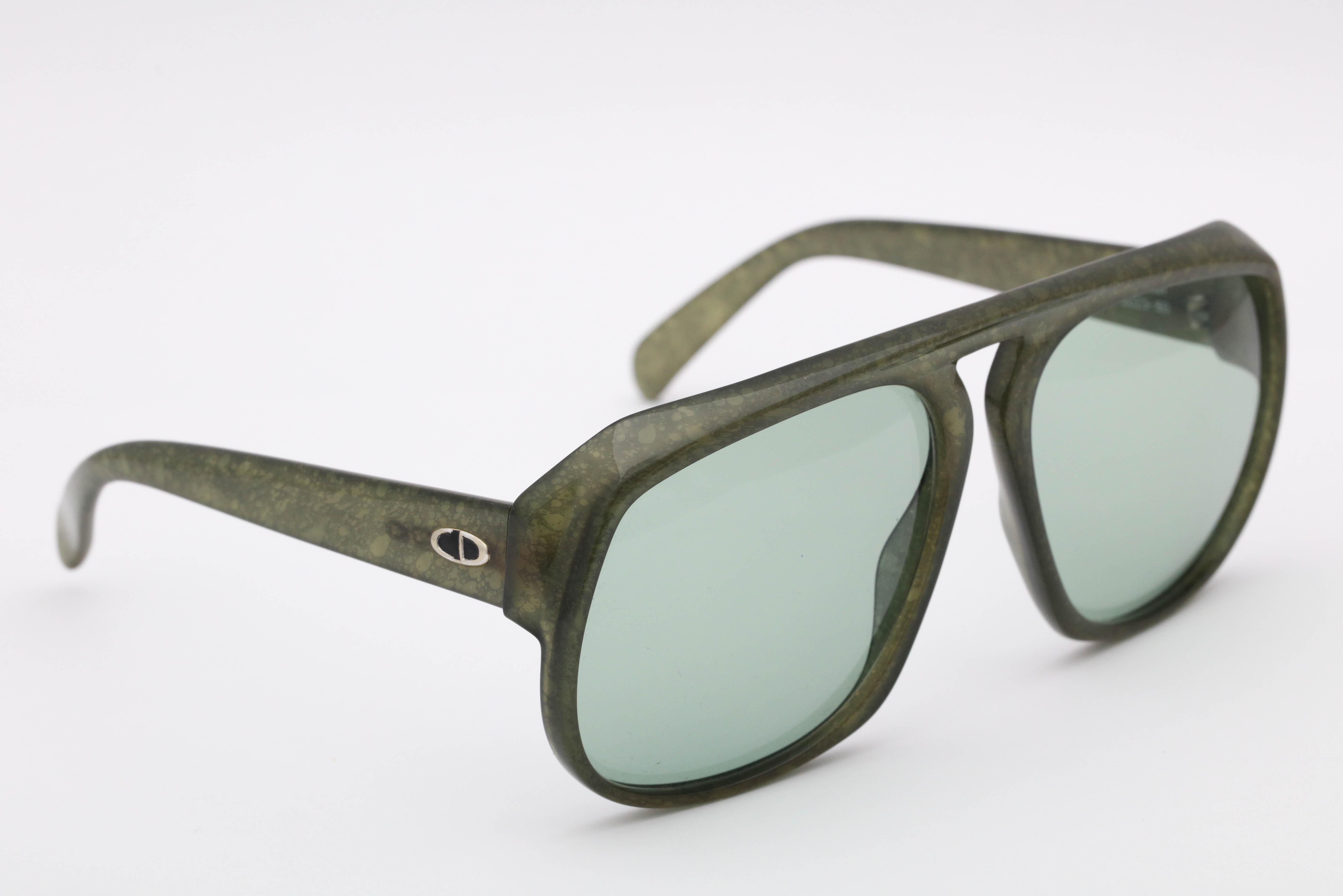 Women's or Men's Christian Dior Vintage Sunglasses 2023 For Sale
