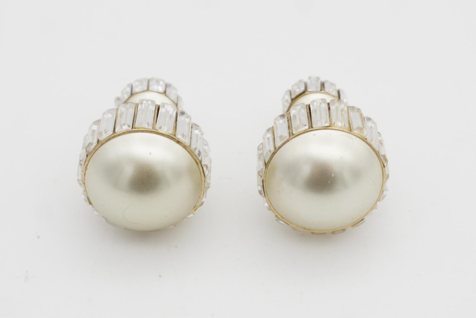 Christian Dior Vintage Tribal Tribale Pendientes con bola de cristal y perlas blancas en venta 5