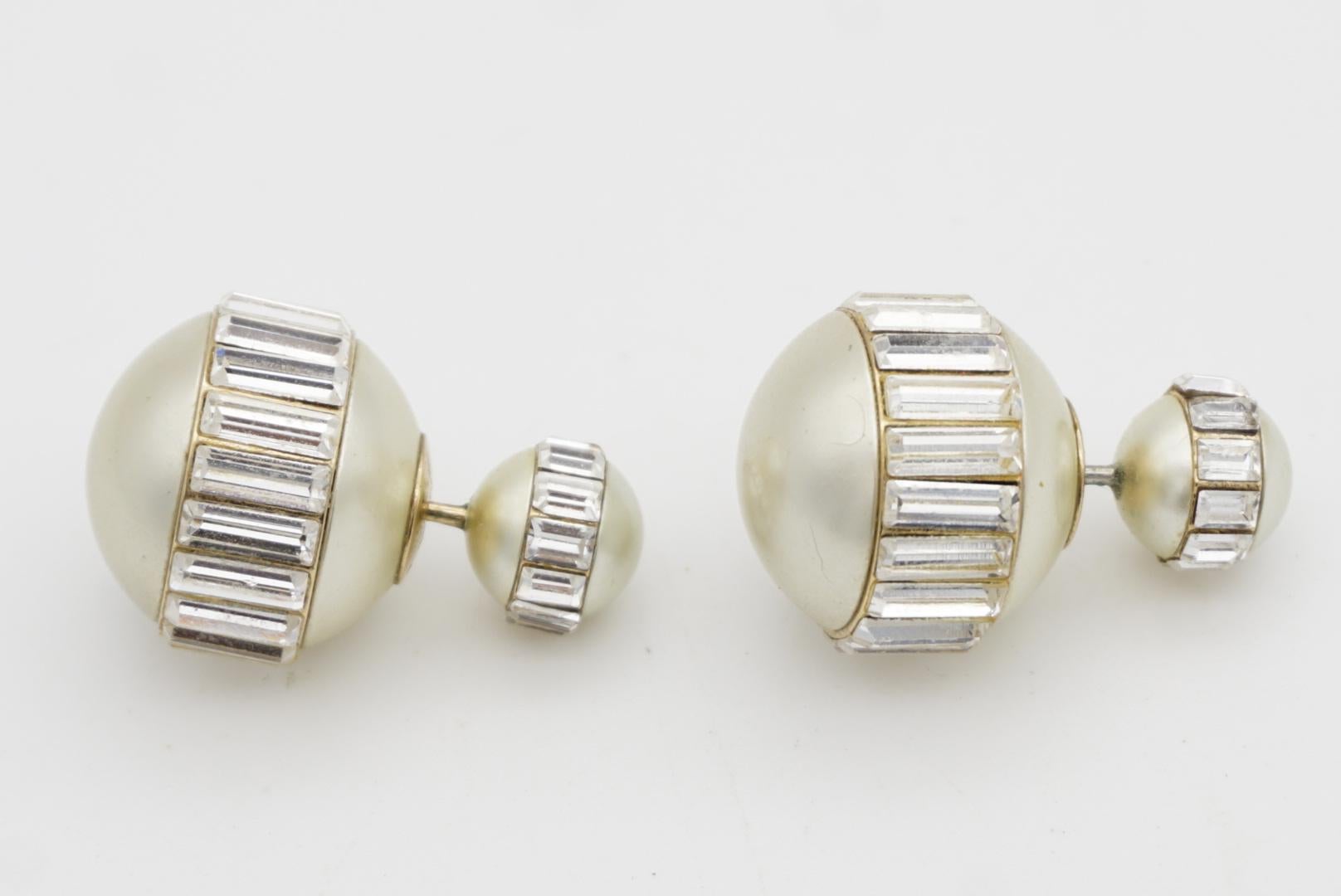 Christian Dior Vintage Tribal Tribale Pendientes con bola de cristal y perlas blancas en venta 6