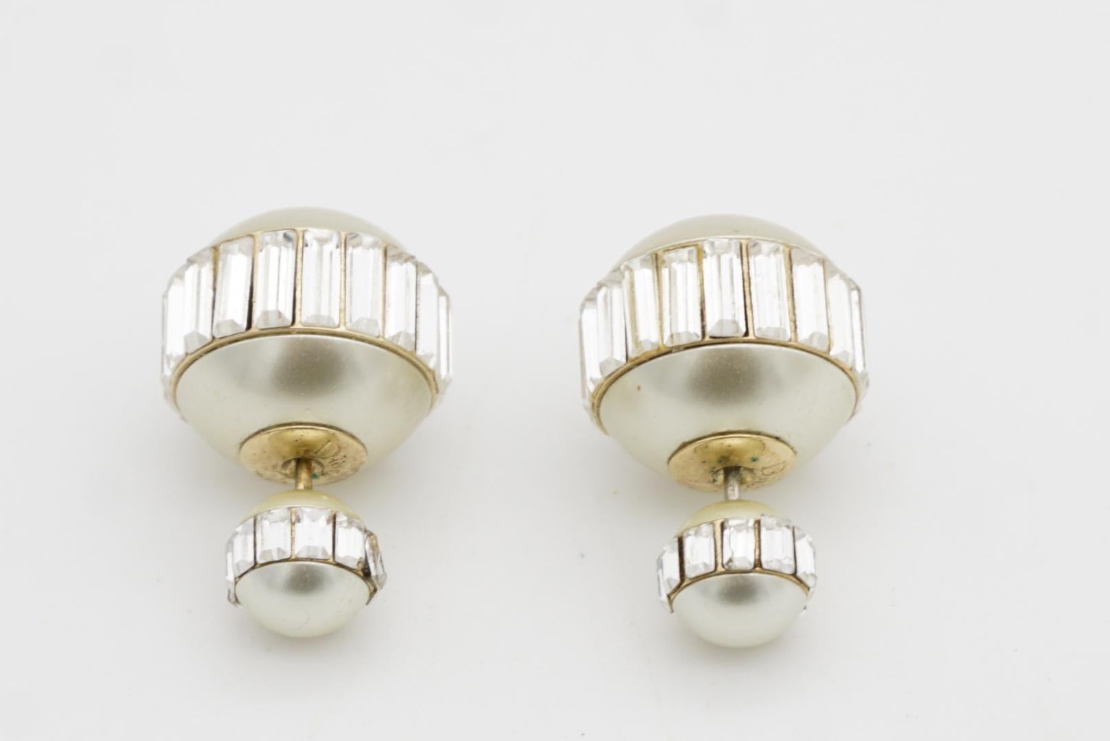 Christian Dior Vintage Tribal Tribale Pendientes con bola de cristal y perlas blancas en venta 10