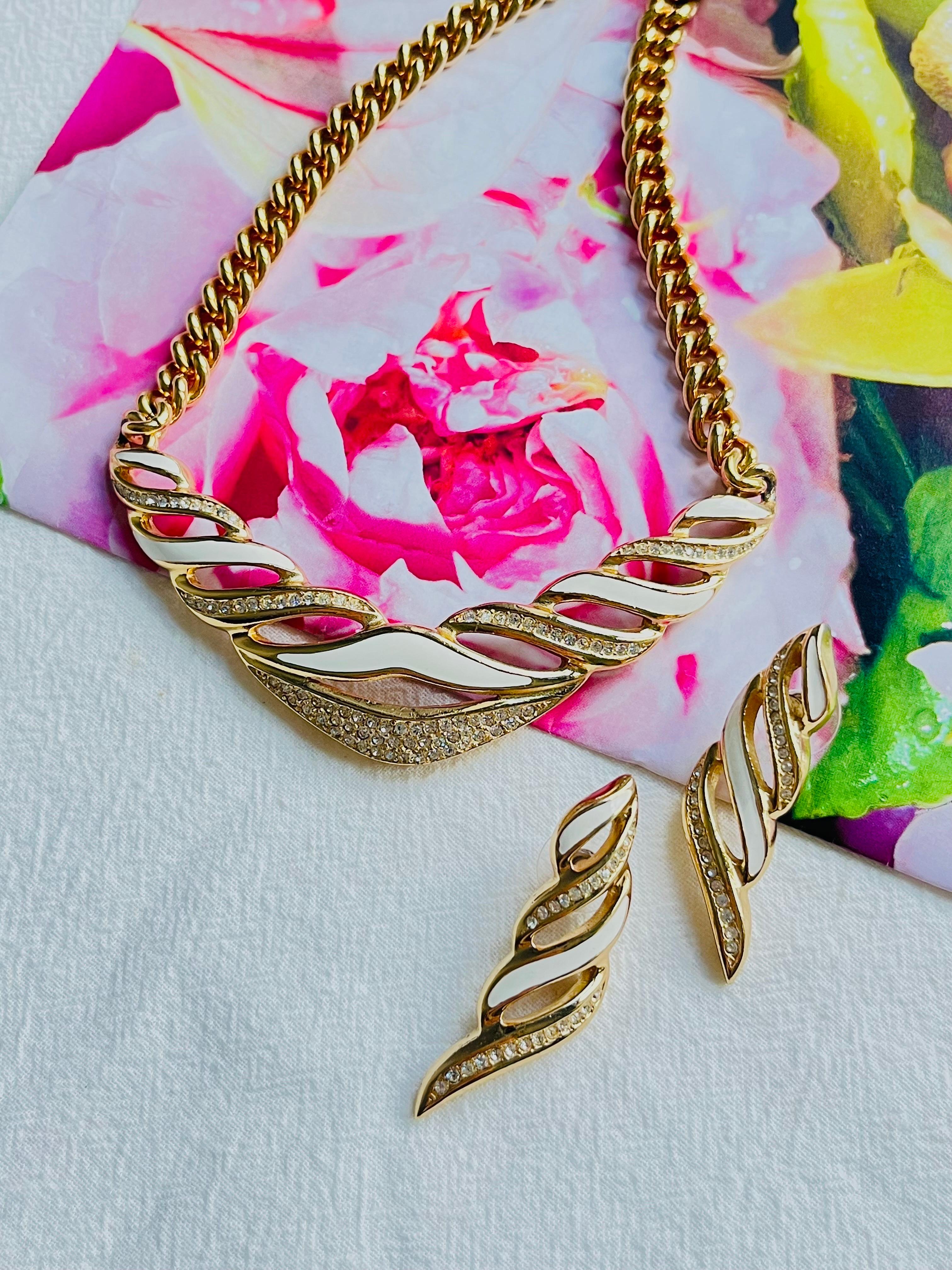 Christian Dior Vintage Weiße Kristalle durchbrochene, klobige Gold-Halskette-Ohrringe mit Kristallen für Damen oder Herren im Angebot