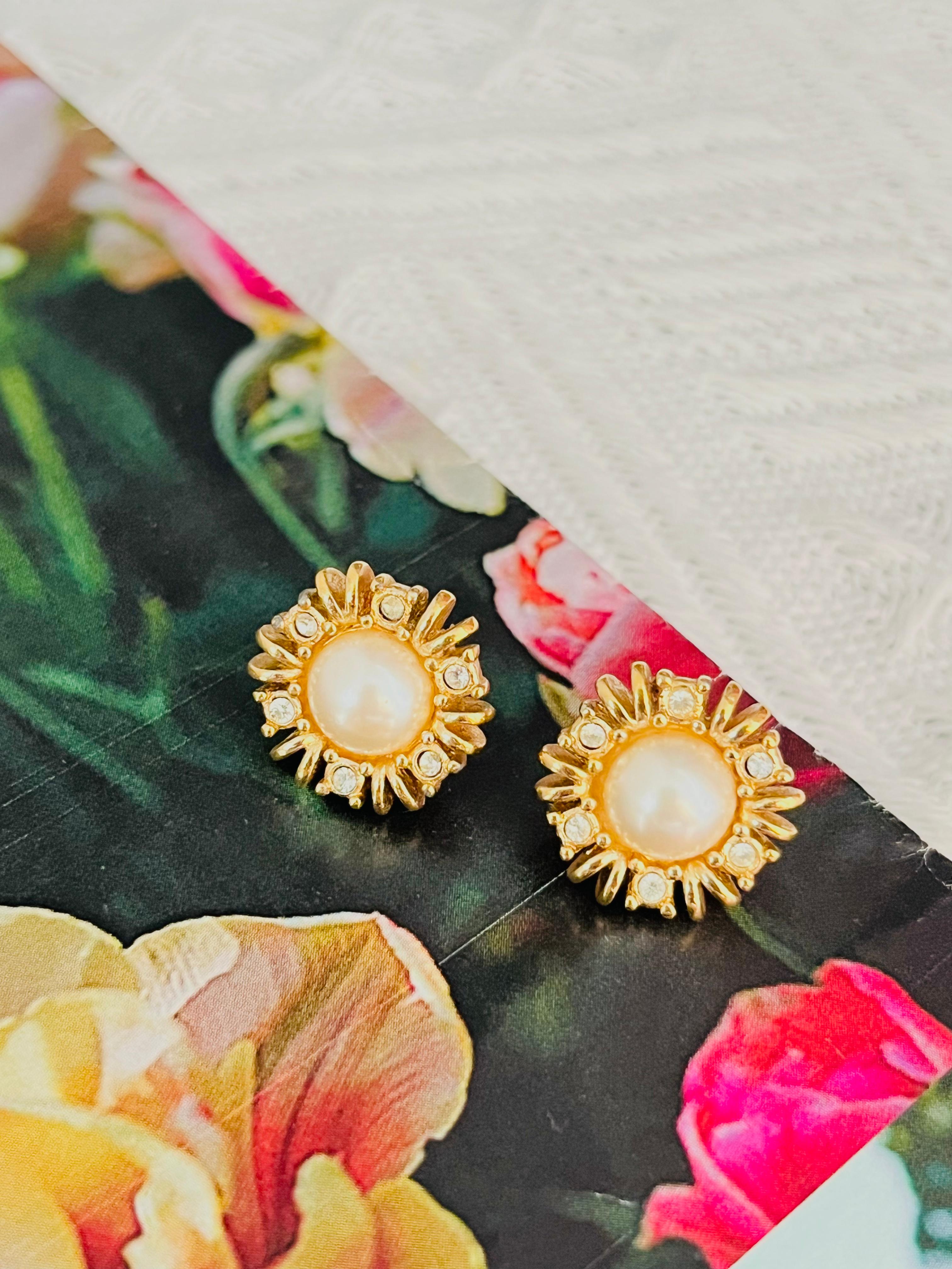 Women's or Men's Christian Dior Vintage White Round Pearl Crystals Sunburst Gold Pierced Earrings For Sale