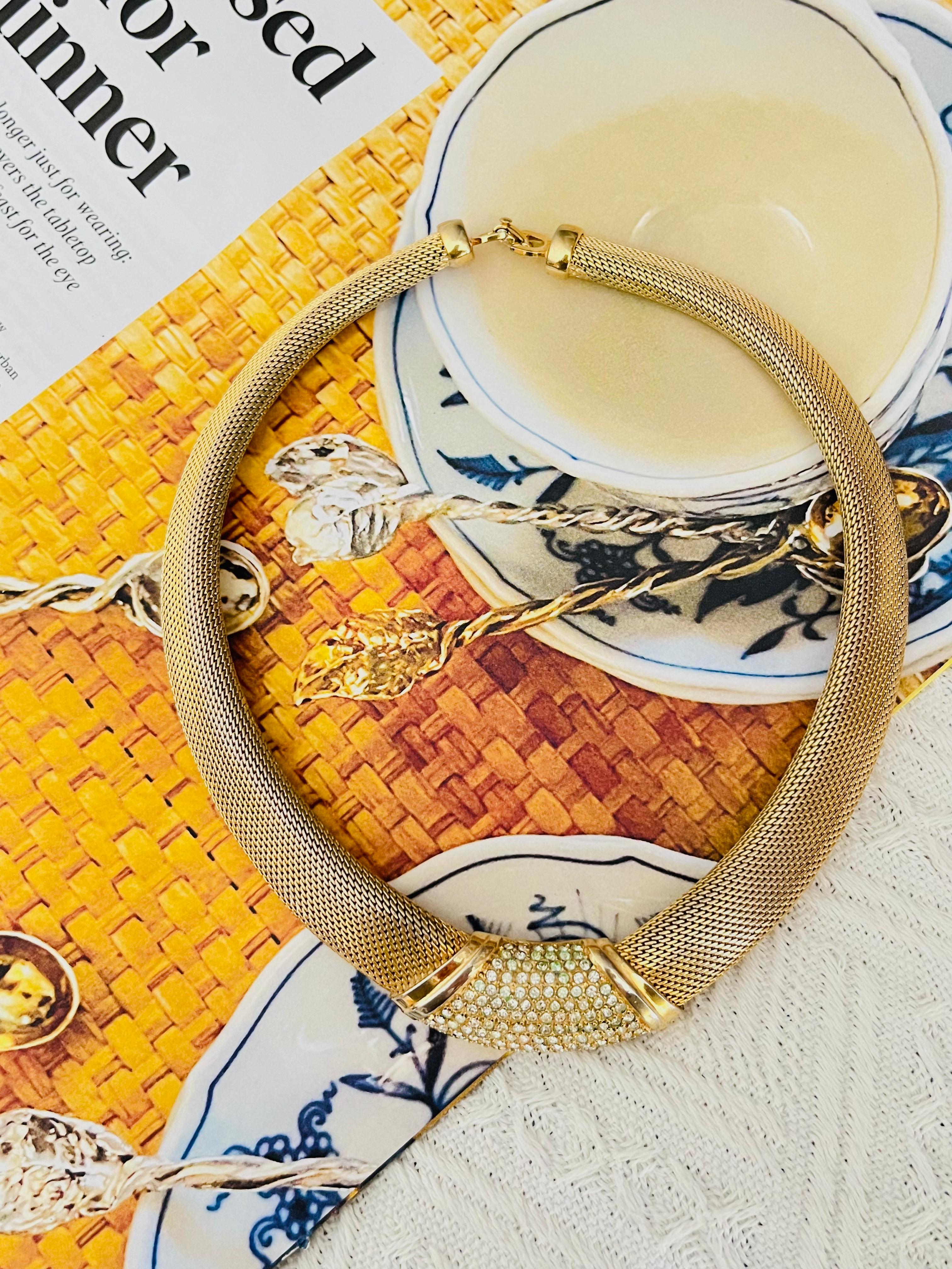 Christian Dior Vintage Ganze Kristalle Trapezförmig Weites Geflecht Omega Halskette im Zustand „Gut“ im Angebot in Wokingham, England