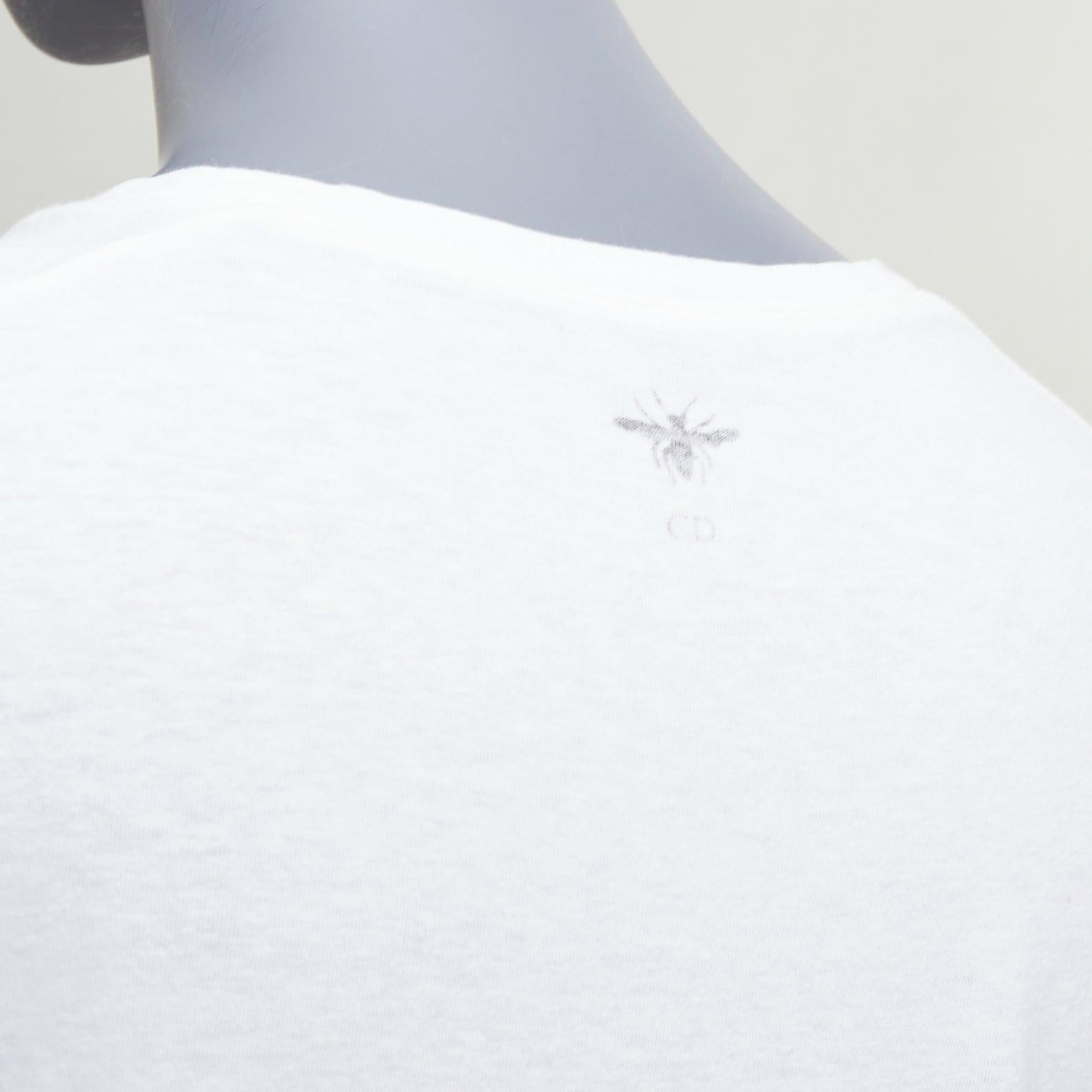 CHRISTIAN DIOR We Should All Be Feminists camiseta blanca estampada S Rihanna
Referencia: GEGG/A00180
Marca: Dior
Diseñadora: MARIA GRAZIA CHIURI
Colección: 2018
Visto en: Rihanna
Material: Algodón, lino
Color: Crema, Gris
Patrón: Sólido
Cierre: