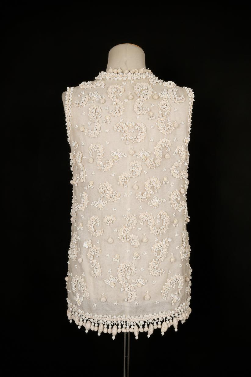 Christian Dior White Cotton Cardigan Haute Couture, 1964 In Good Condition For Sale In SAINT-OUEN-SUR-SEINE, FR