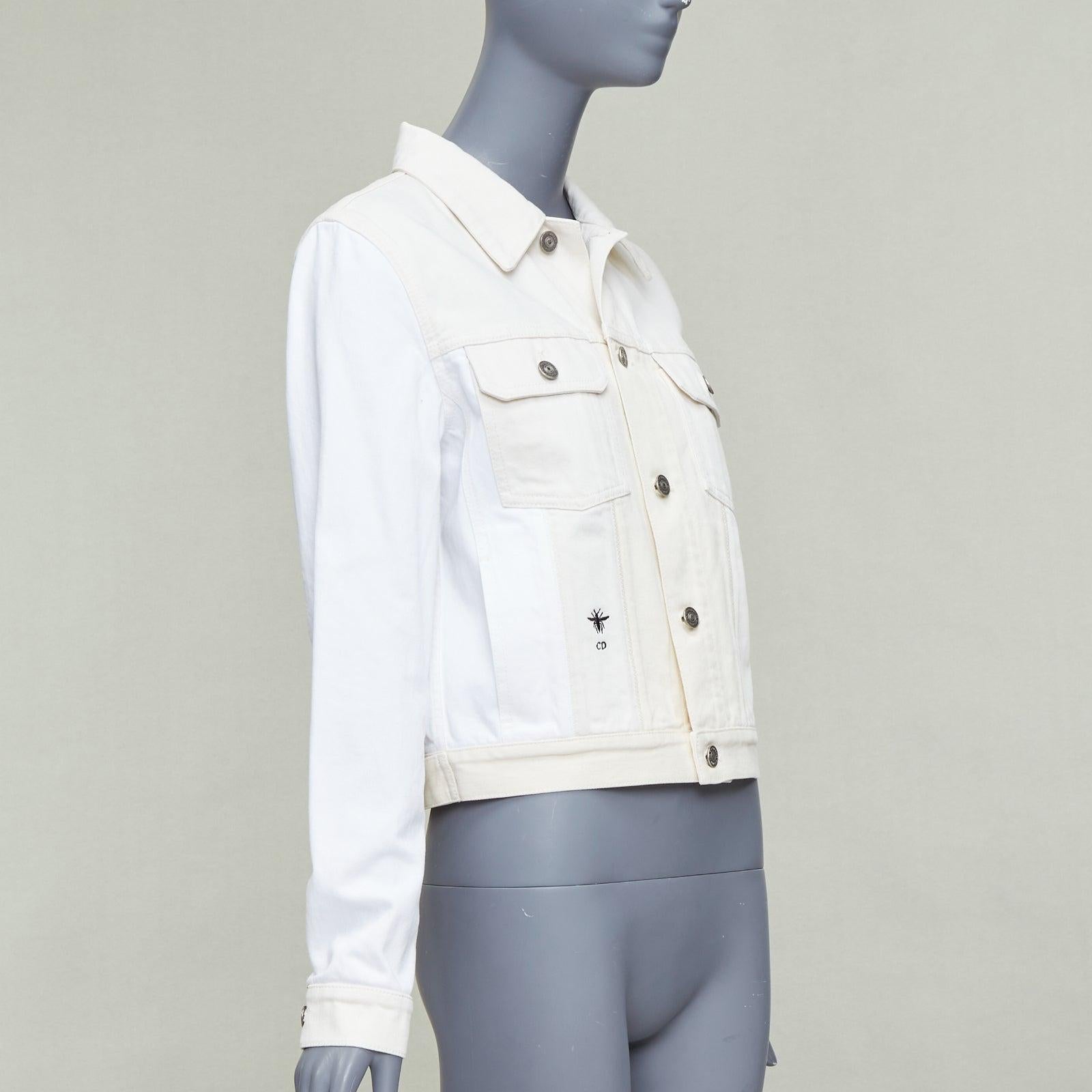 CHRISTIAN DIOR white denim CD bee logo trucker cropped jacket FR40 L In Excellent Condition For Sale In Hong Kong, NT
