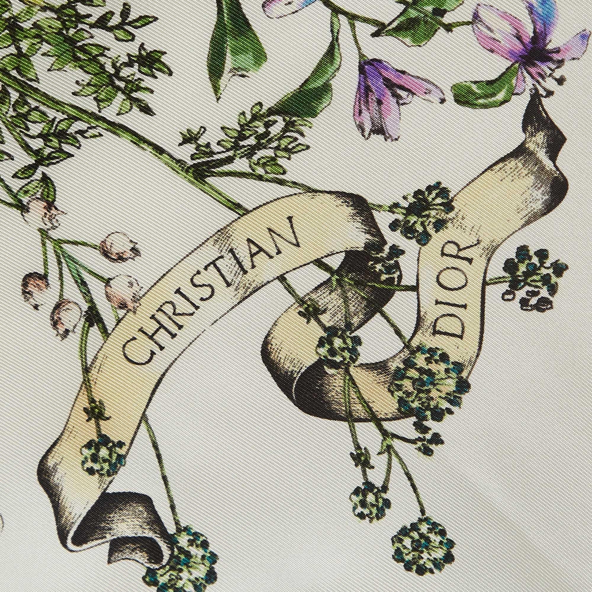Christian Dior White Floral Print Silk D-Constellation Square Scarf In Good Condition In Dubai, Al Qouz 2