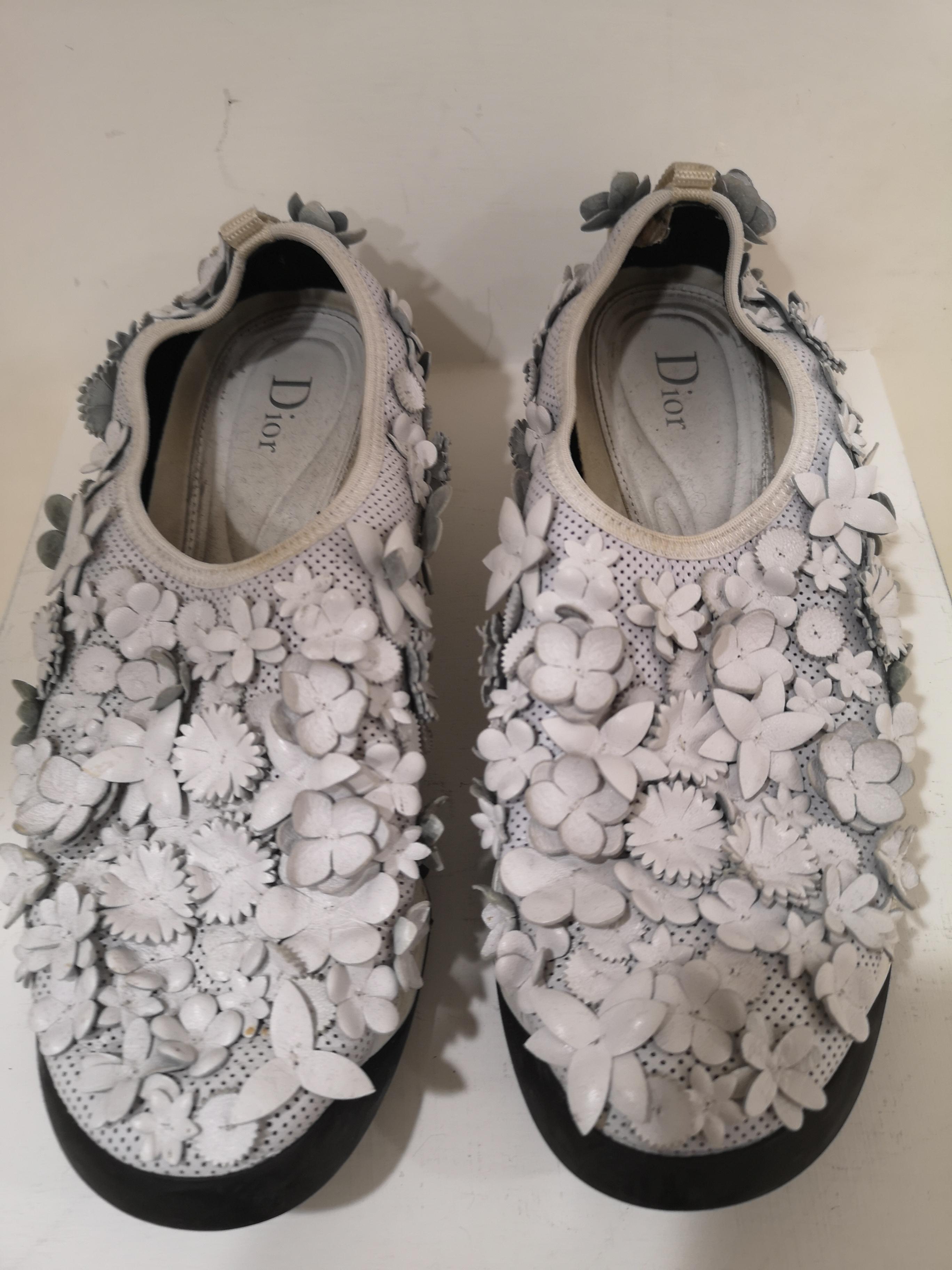 Christian Dior White flowers Shoes unworn In Excellent Condition In Capri, IT